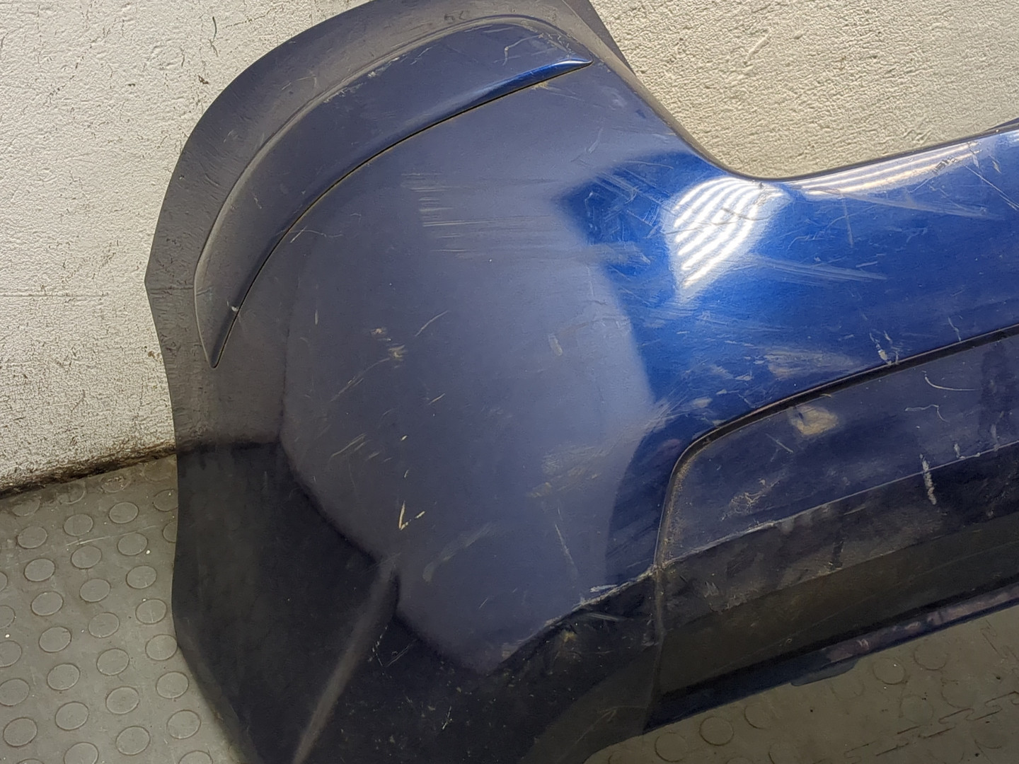 Бампер задний