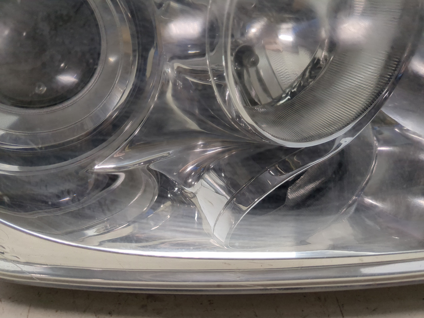 Фара правая