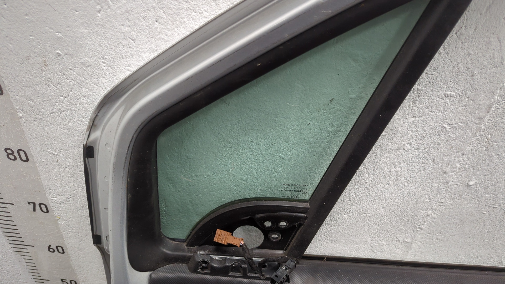 Дверь передняя правая