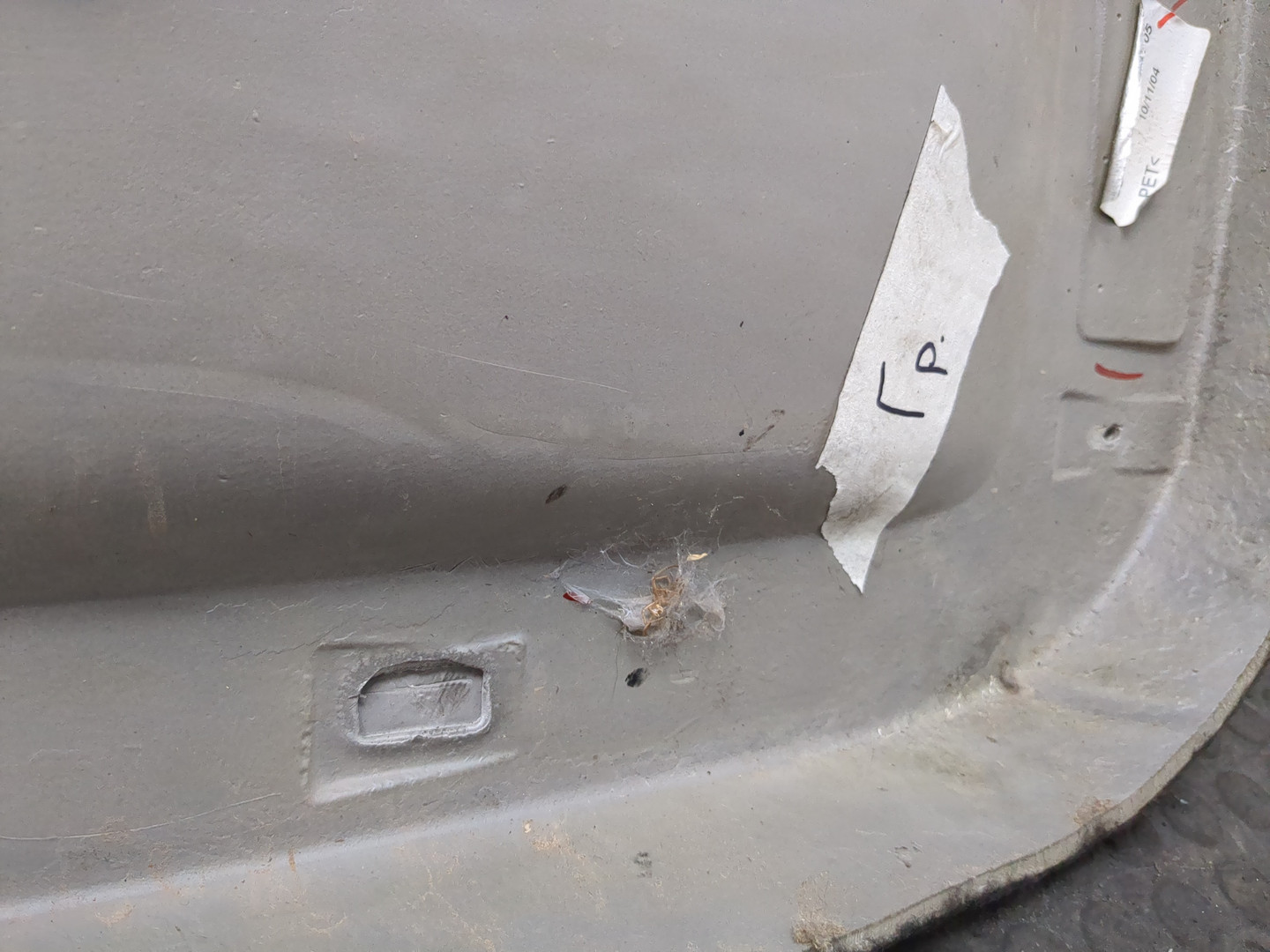 Обшивка двери багажника