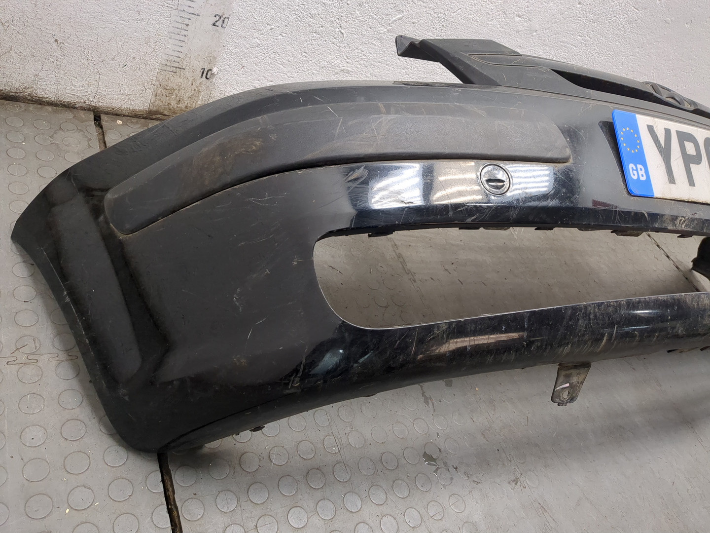 Бампер передний