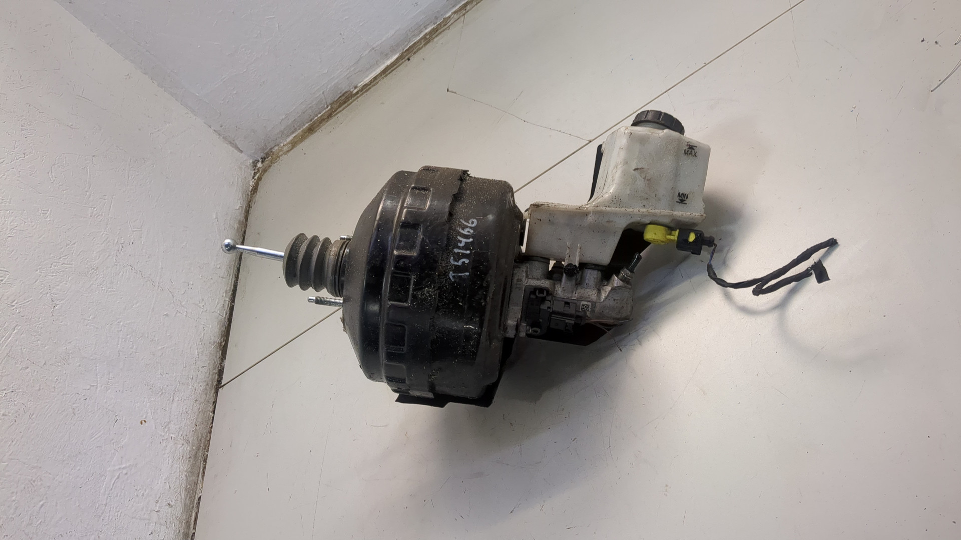 Цилиндр тормозной главный