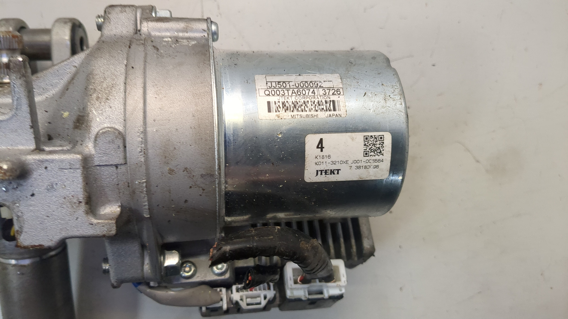 Серводвигатель рулевой рейки