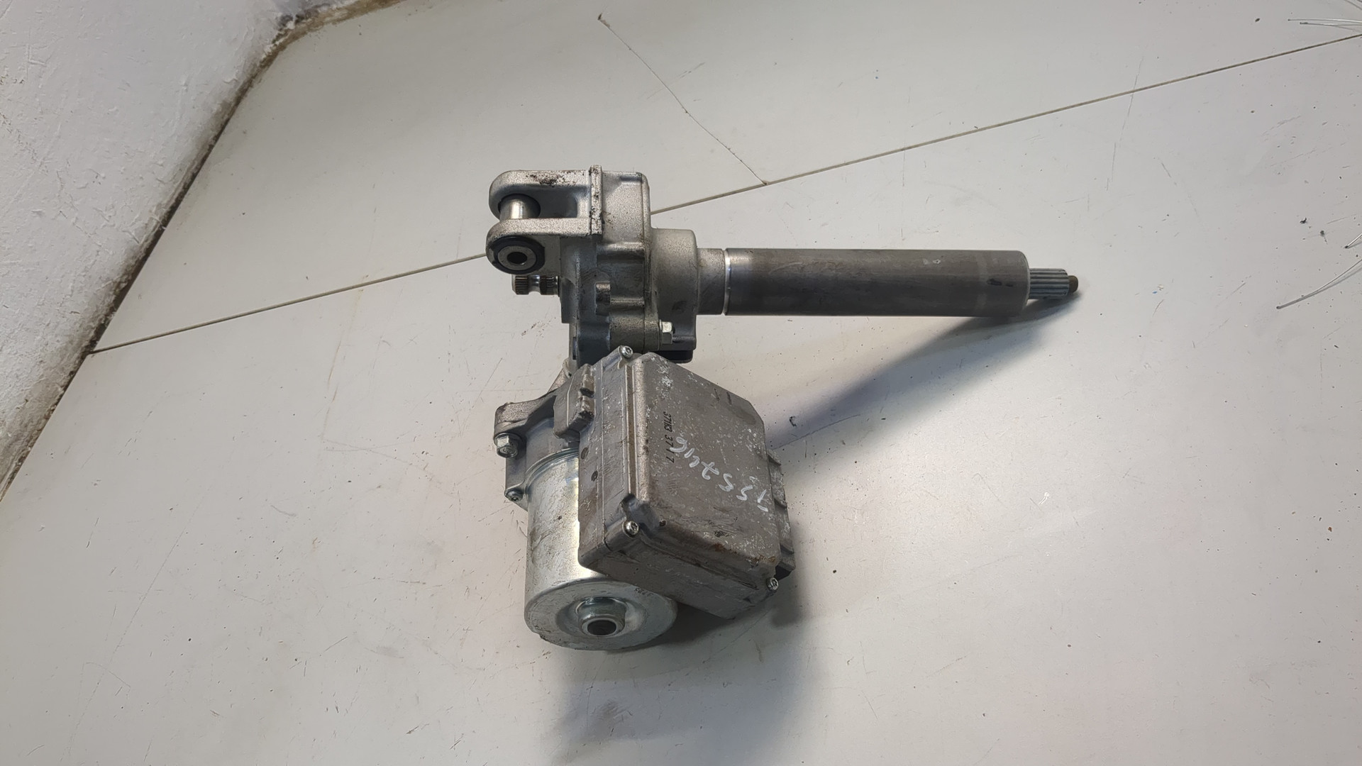 Серводвигатель рулевой рейки