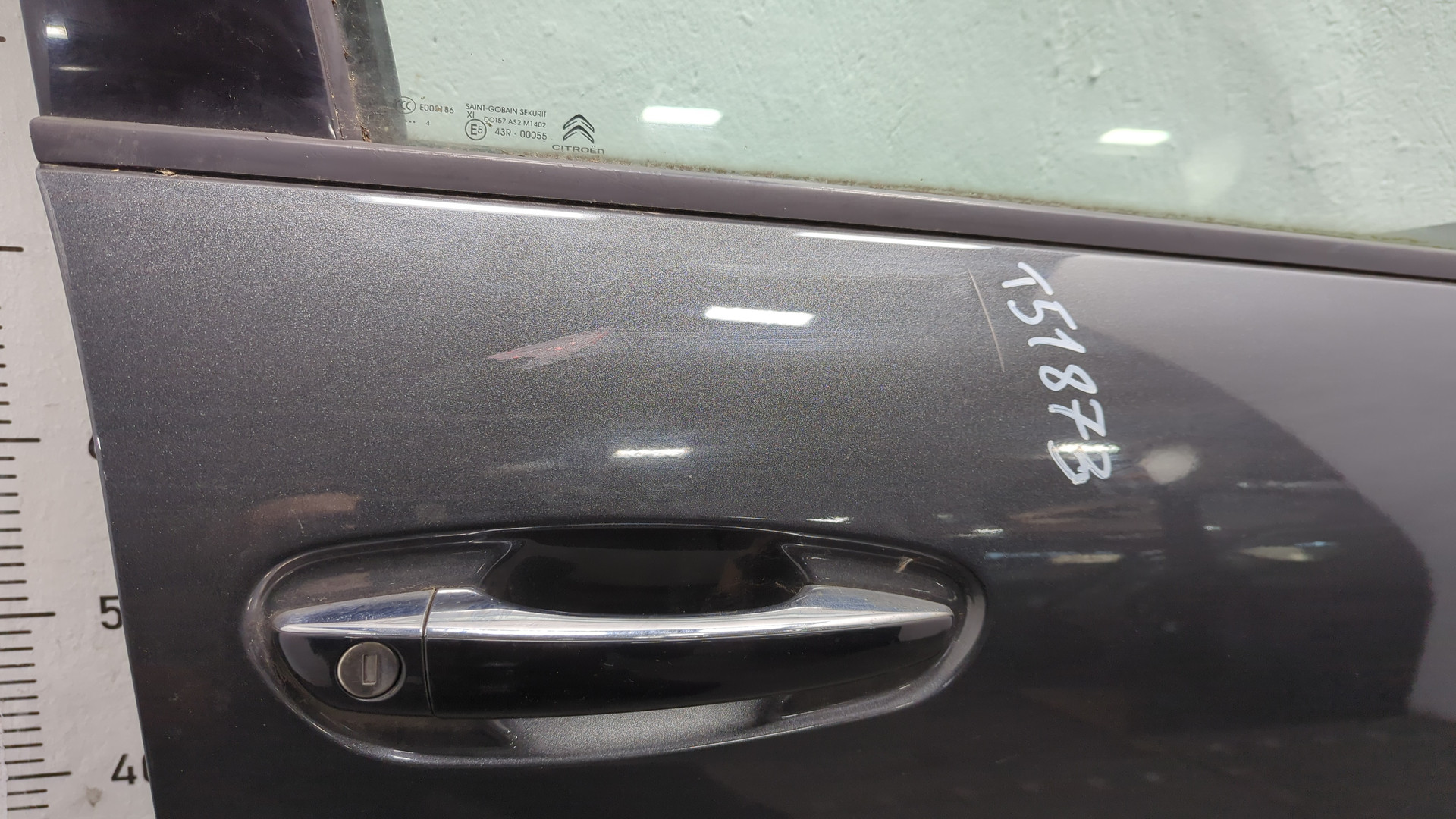 Дверь передняя правая