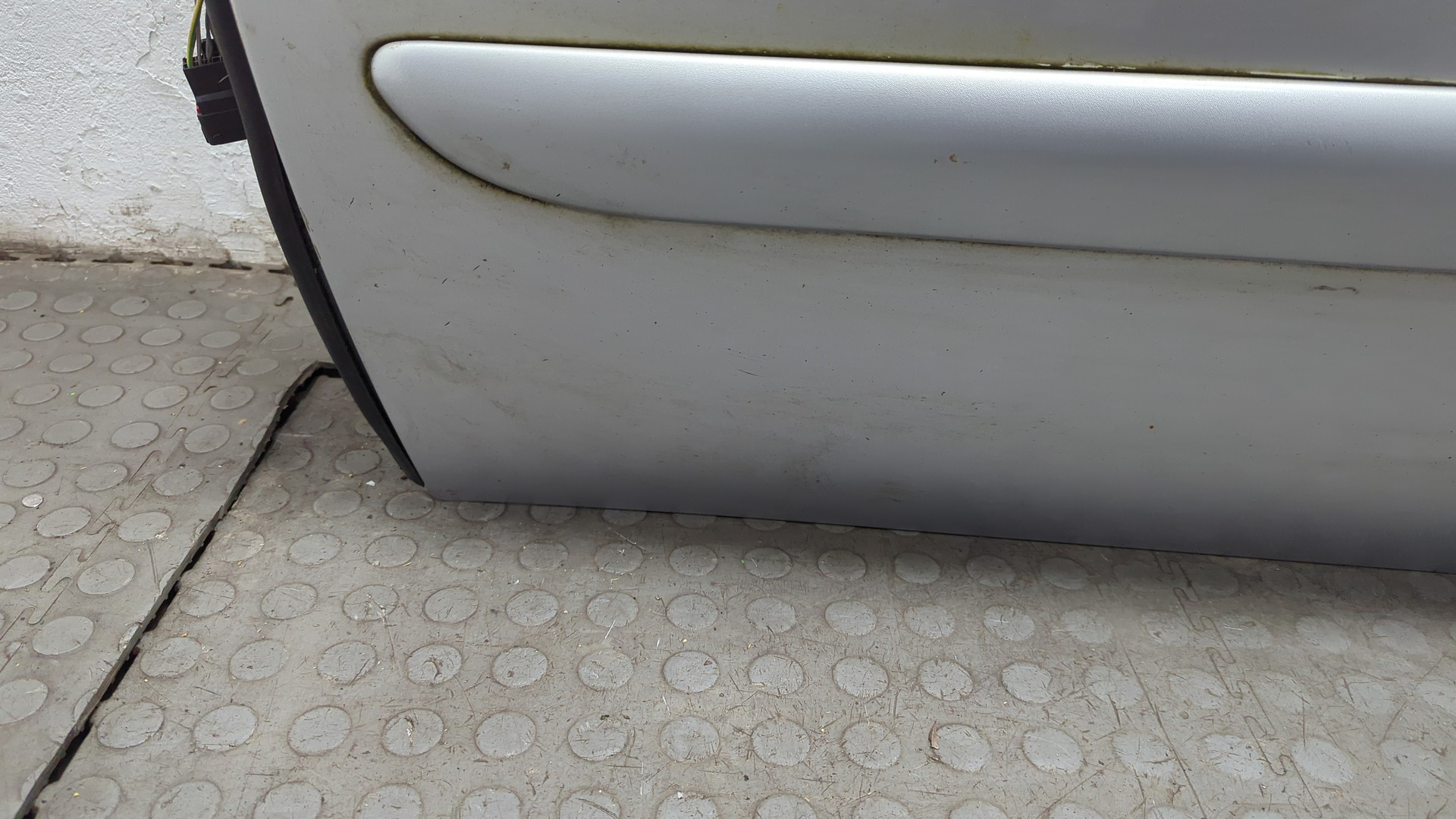 Дверь передняя левая