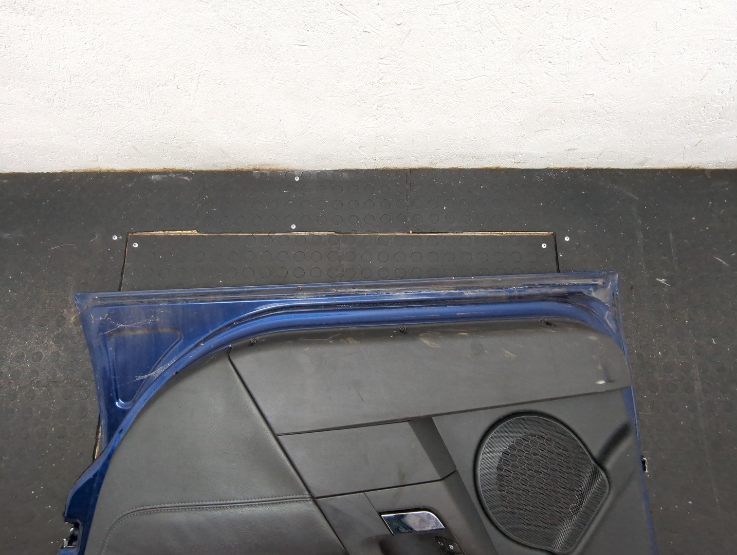 Дверь передняя правая