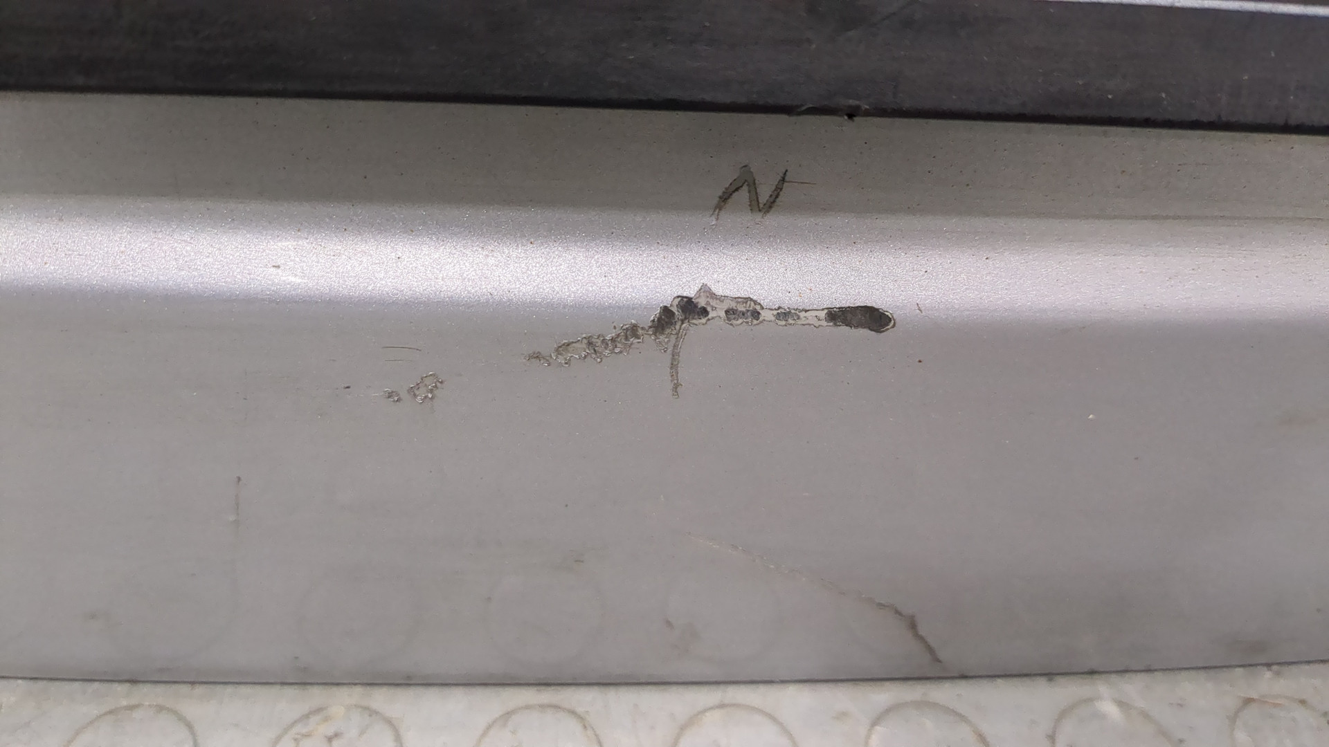 Дверь багажника