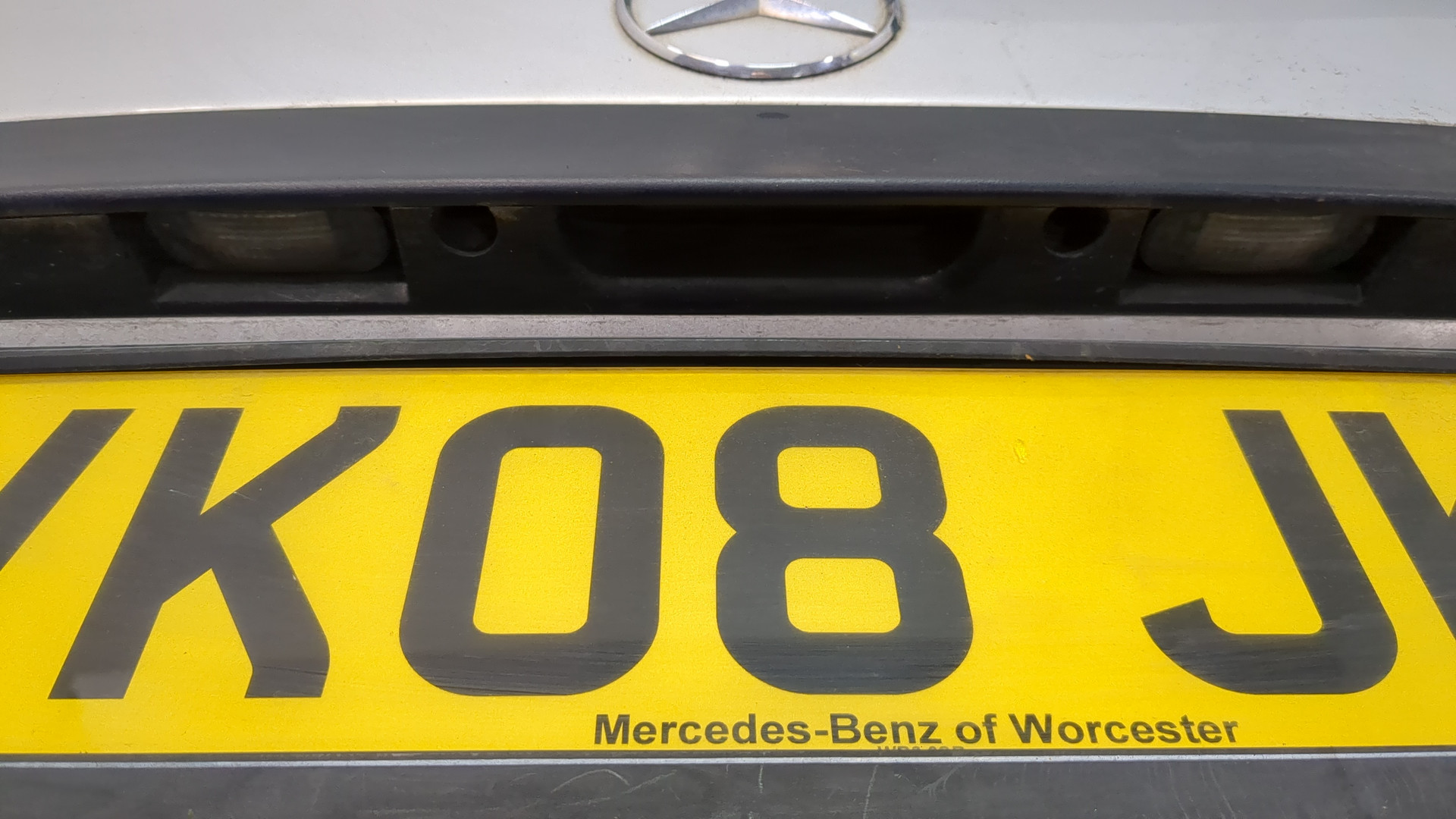 Дверь багажника