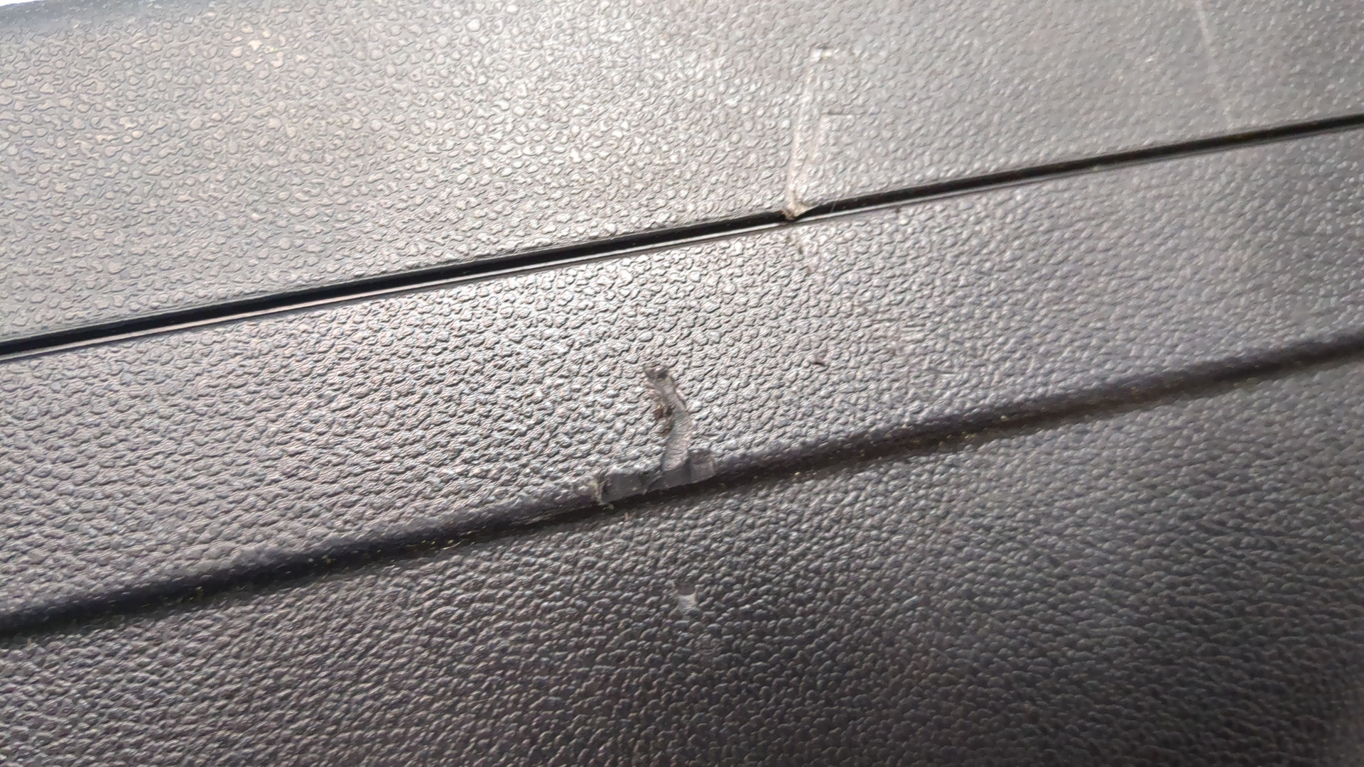 Дверь багажника