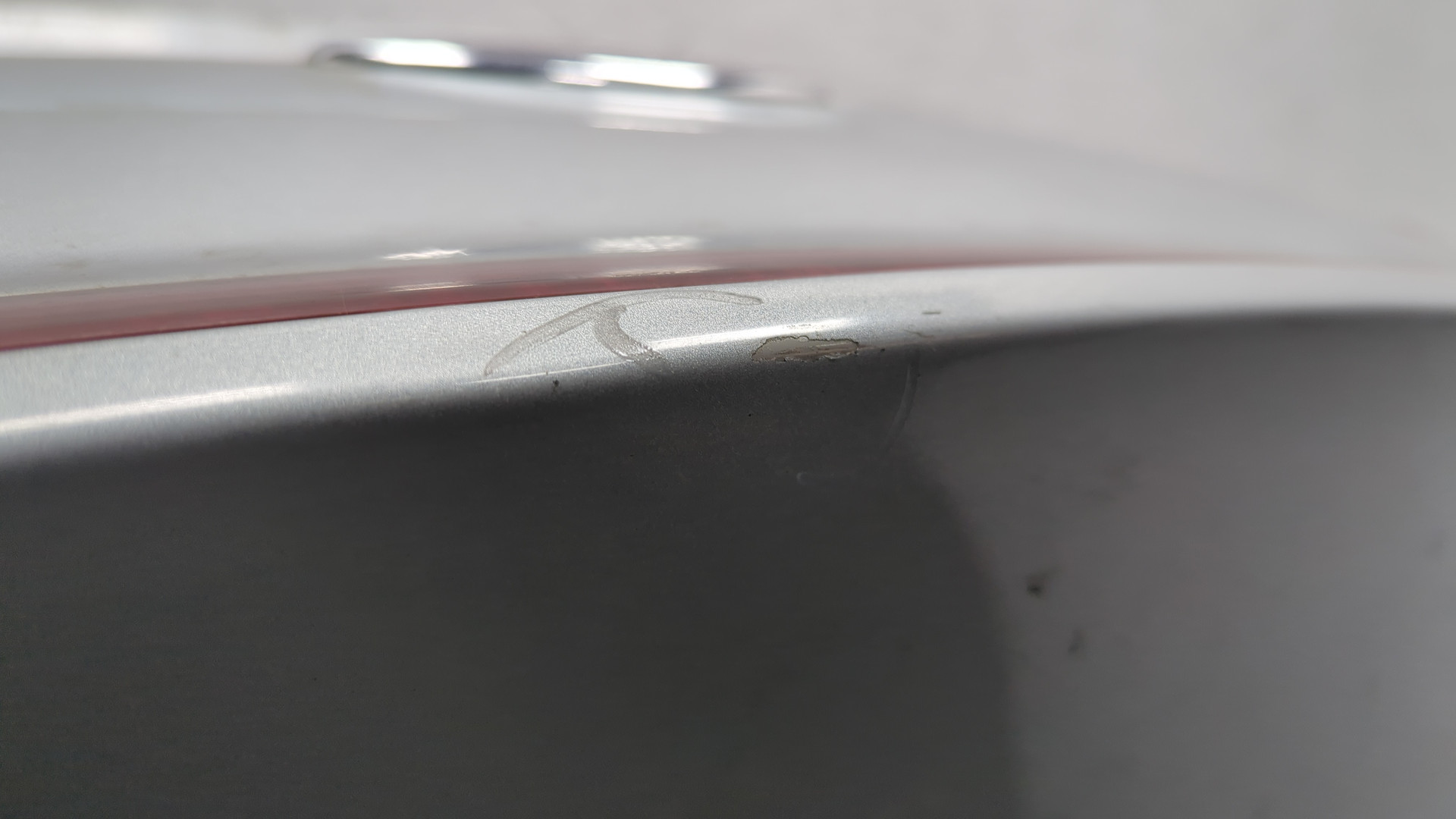 Дверь багажника