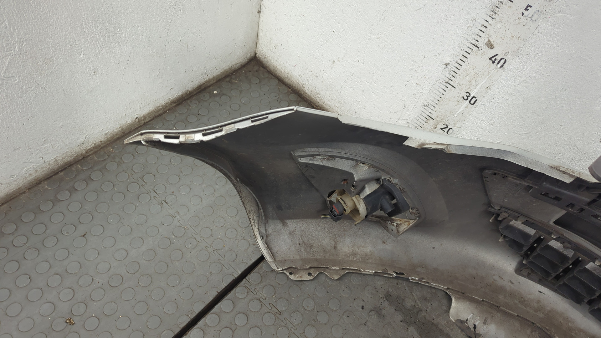 Бампер передний