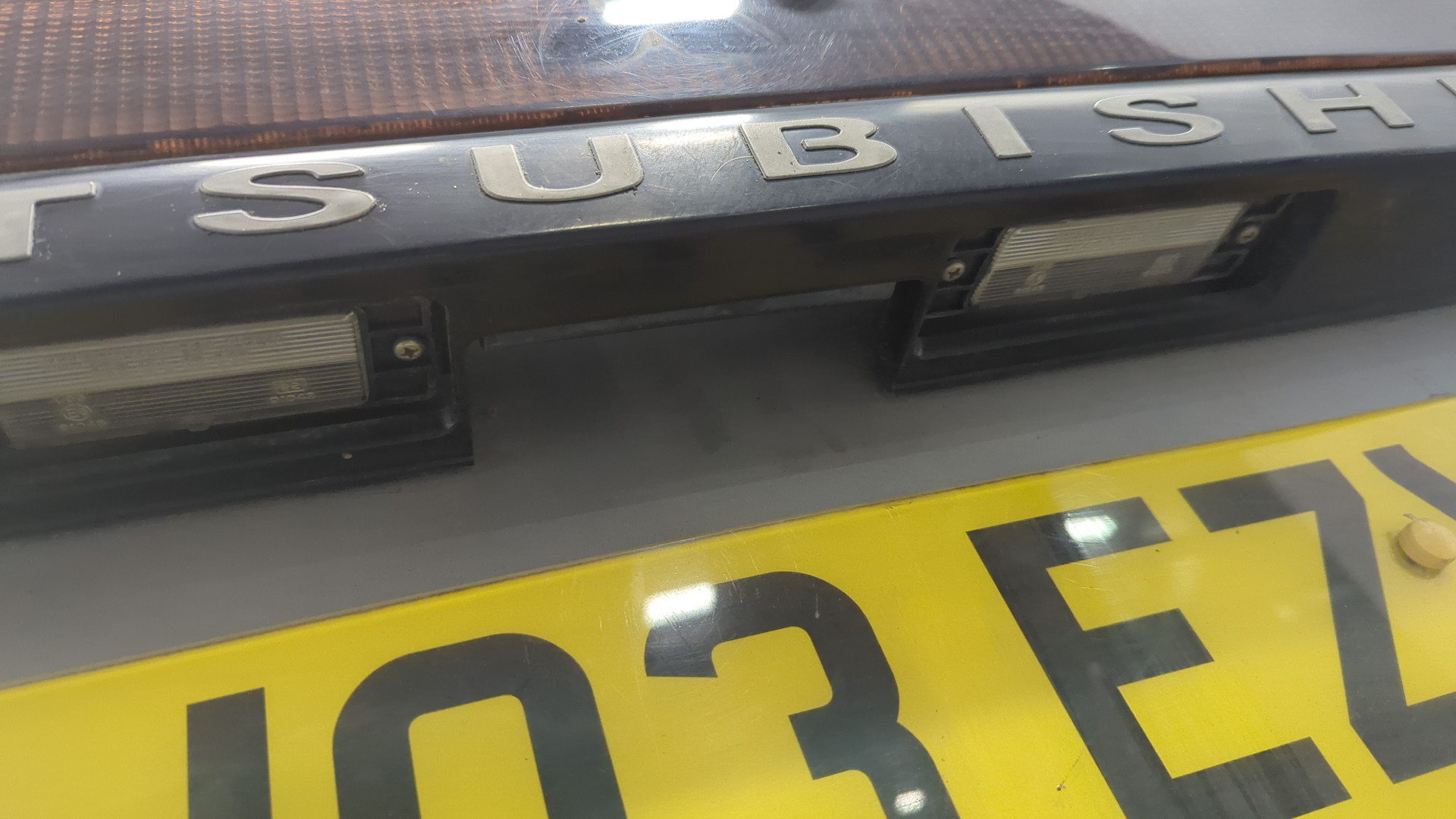 Дверь багажника