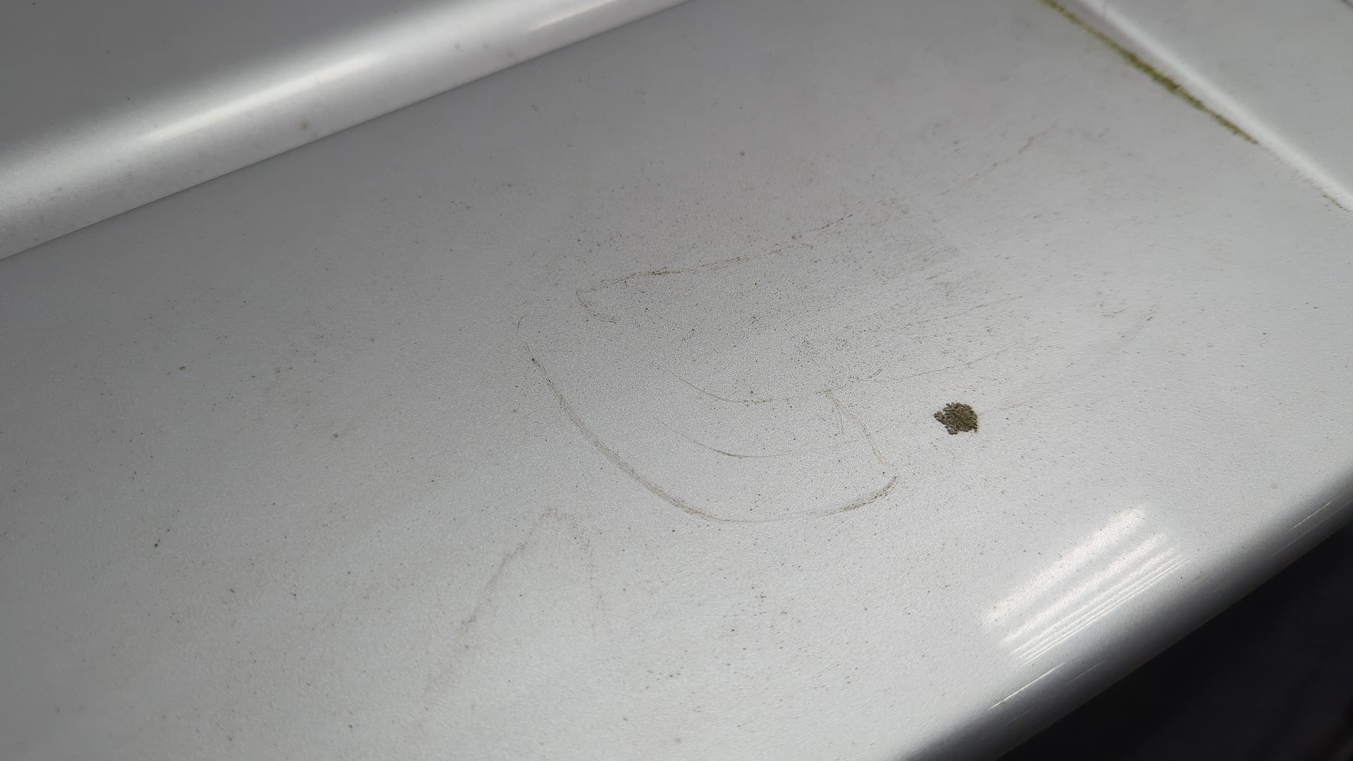 Дверь багажника