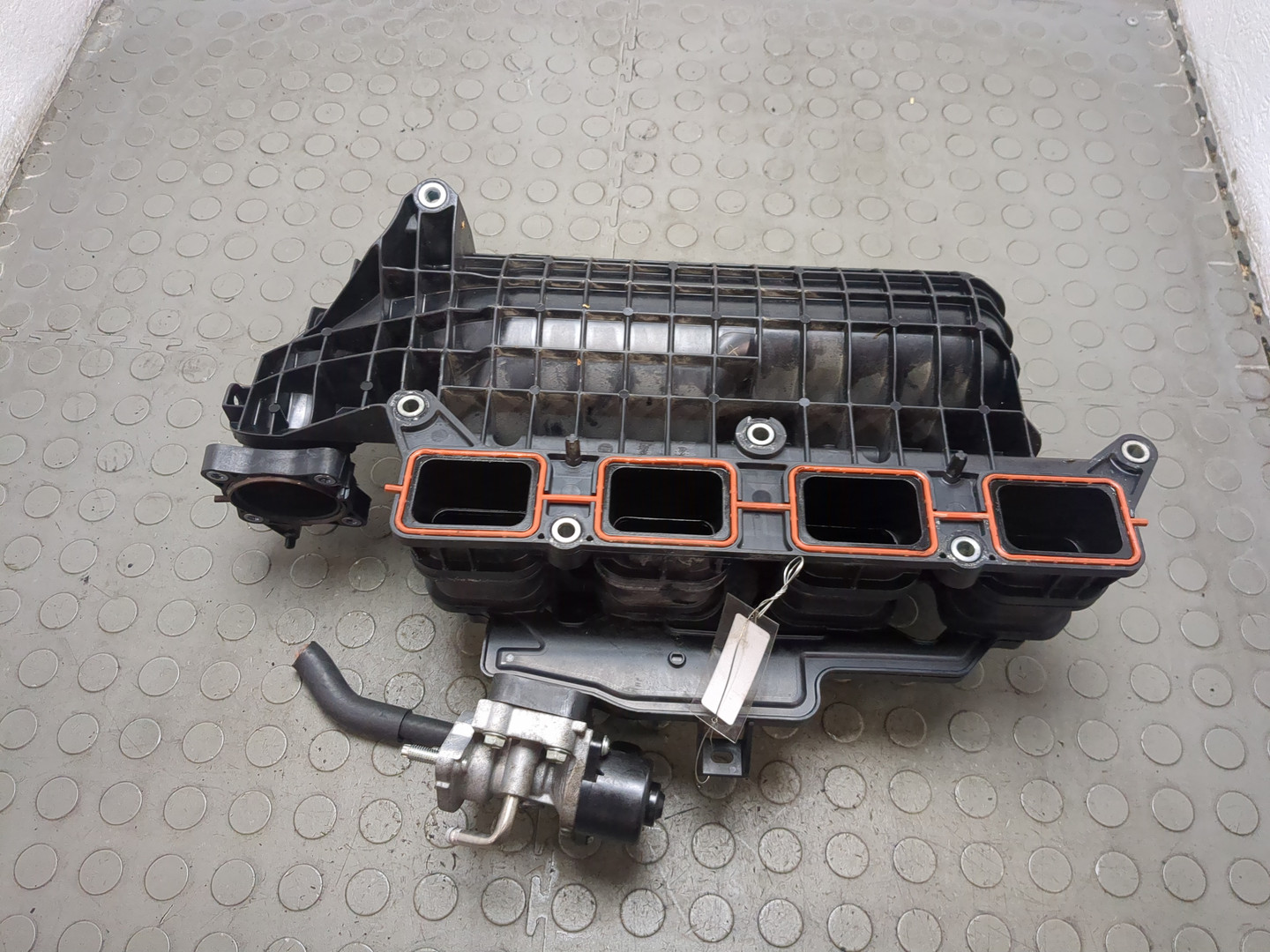 Коллектор впускной