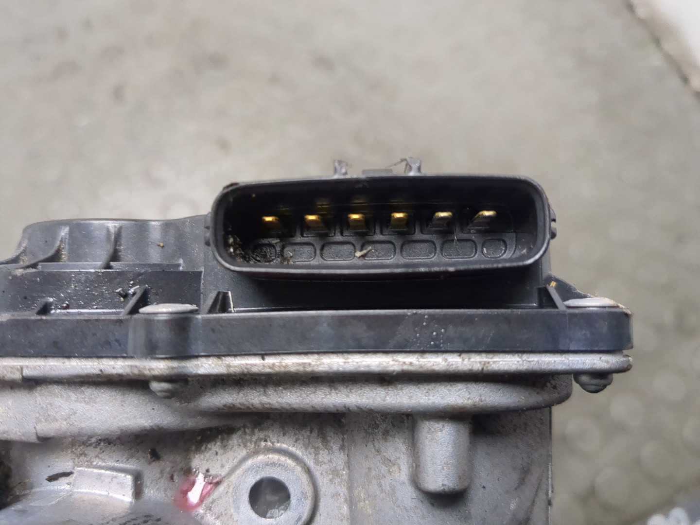 Заслонка дроссельная электрическая