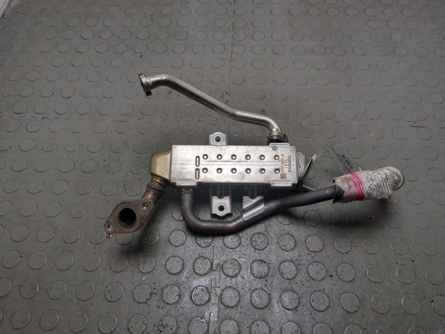 Тройник вентиляции картерных газов