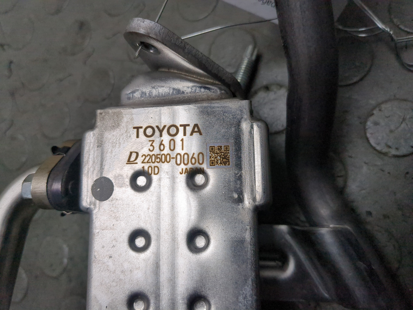 Тройник вентиляции картерных газов