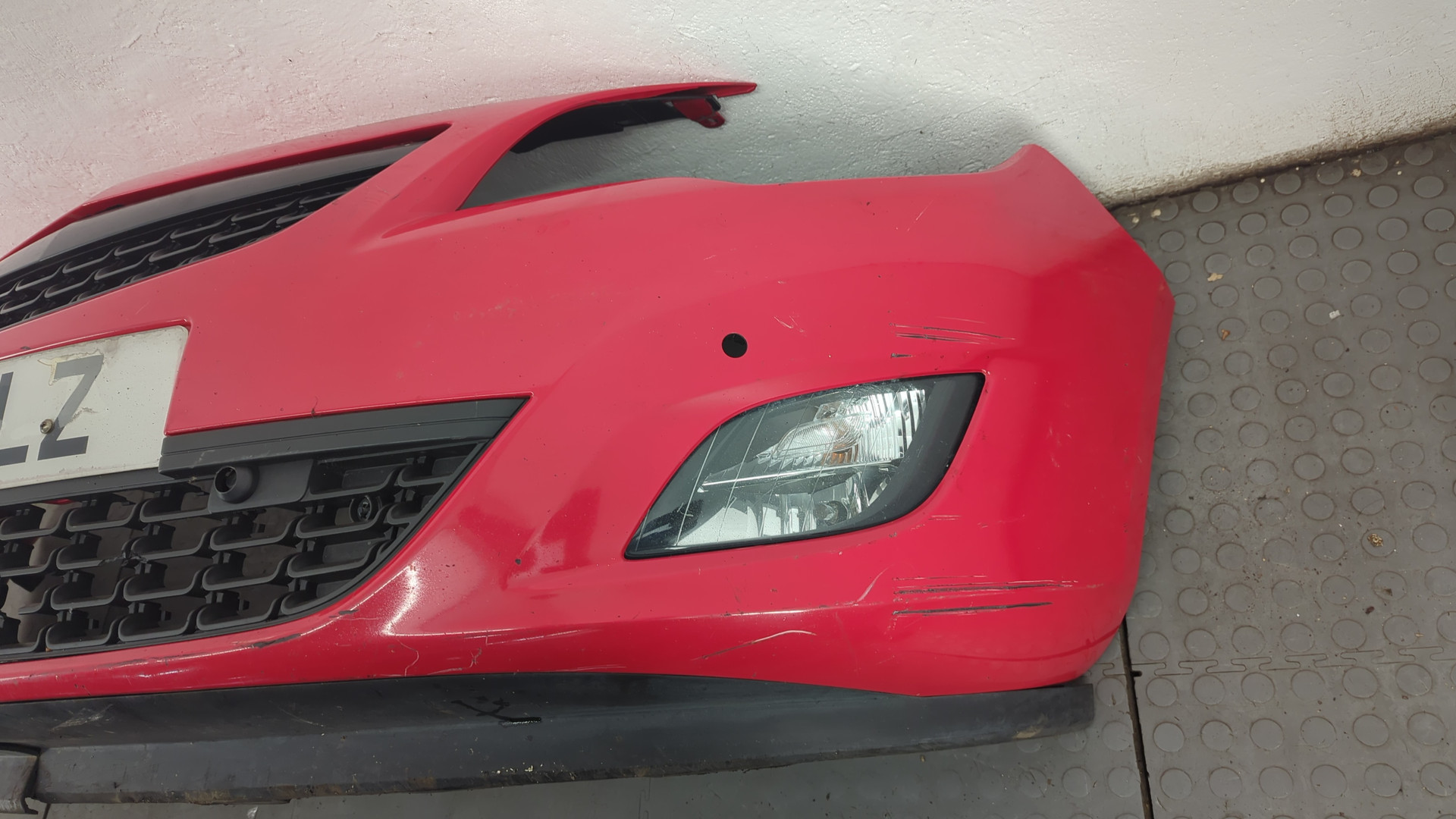 Бампер передний