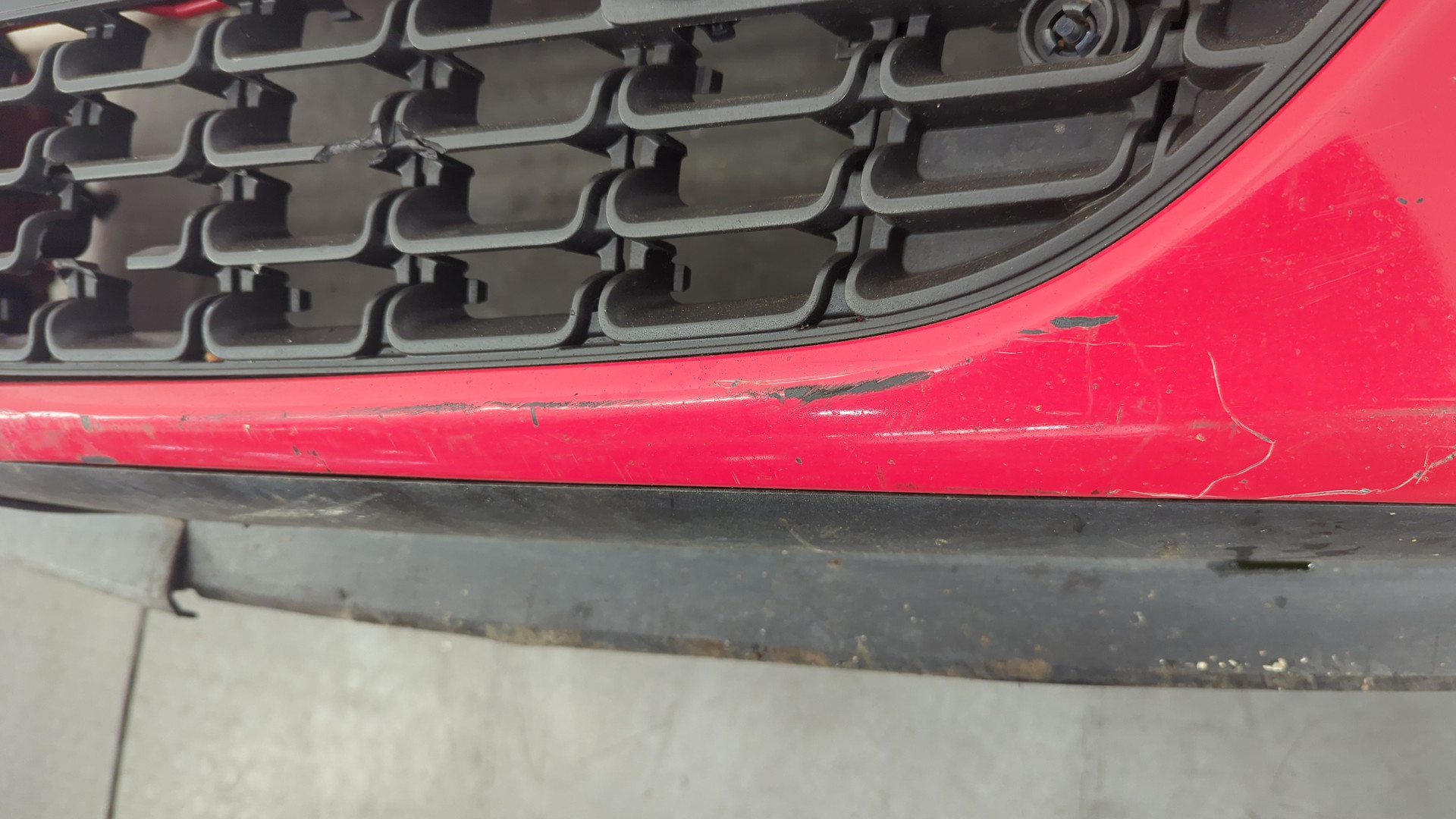 Бампер передний