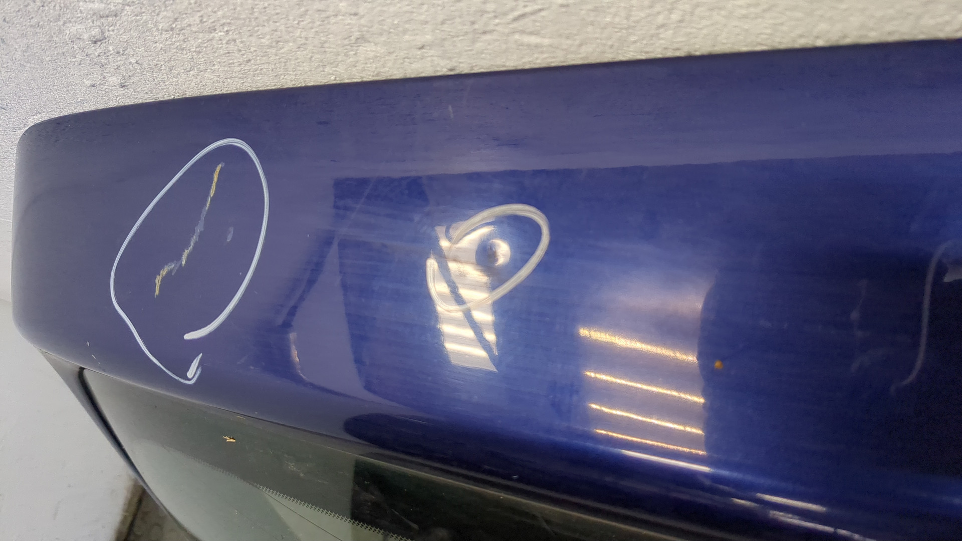 Дверь багажника