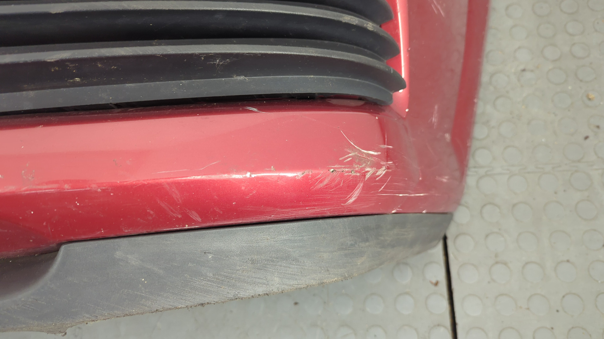 Бампер передний