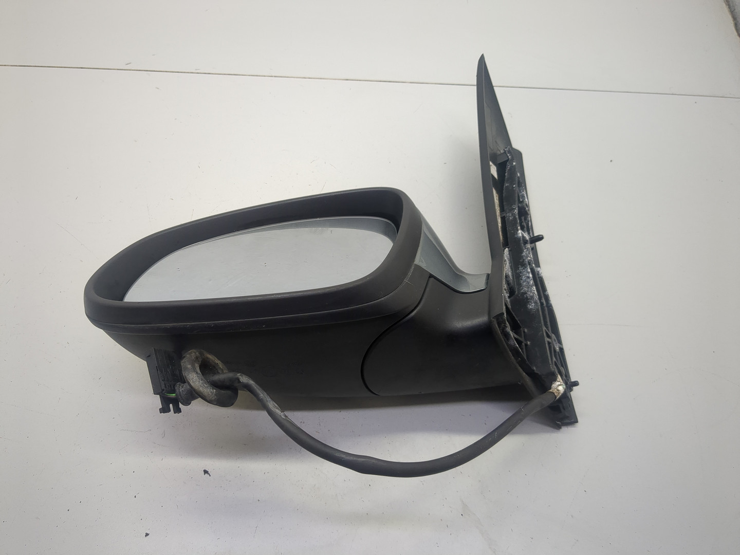 Зеркало левое электрическое