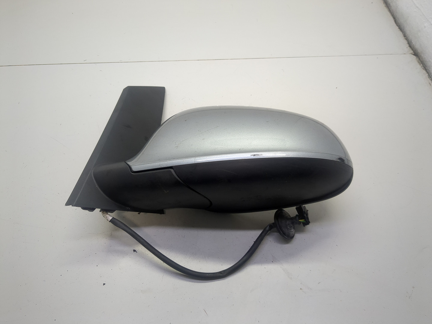 Зеркало левое электрическое