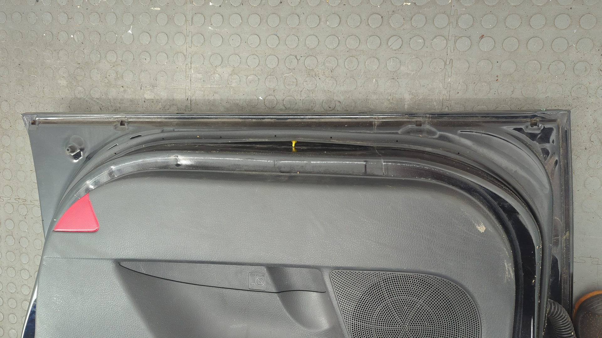 Дверь передняя правая