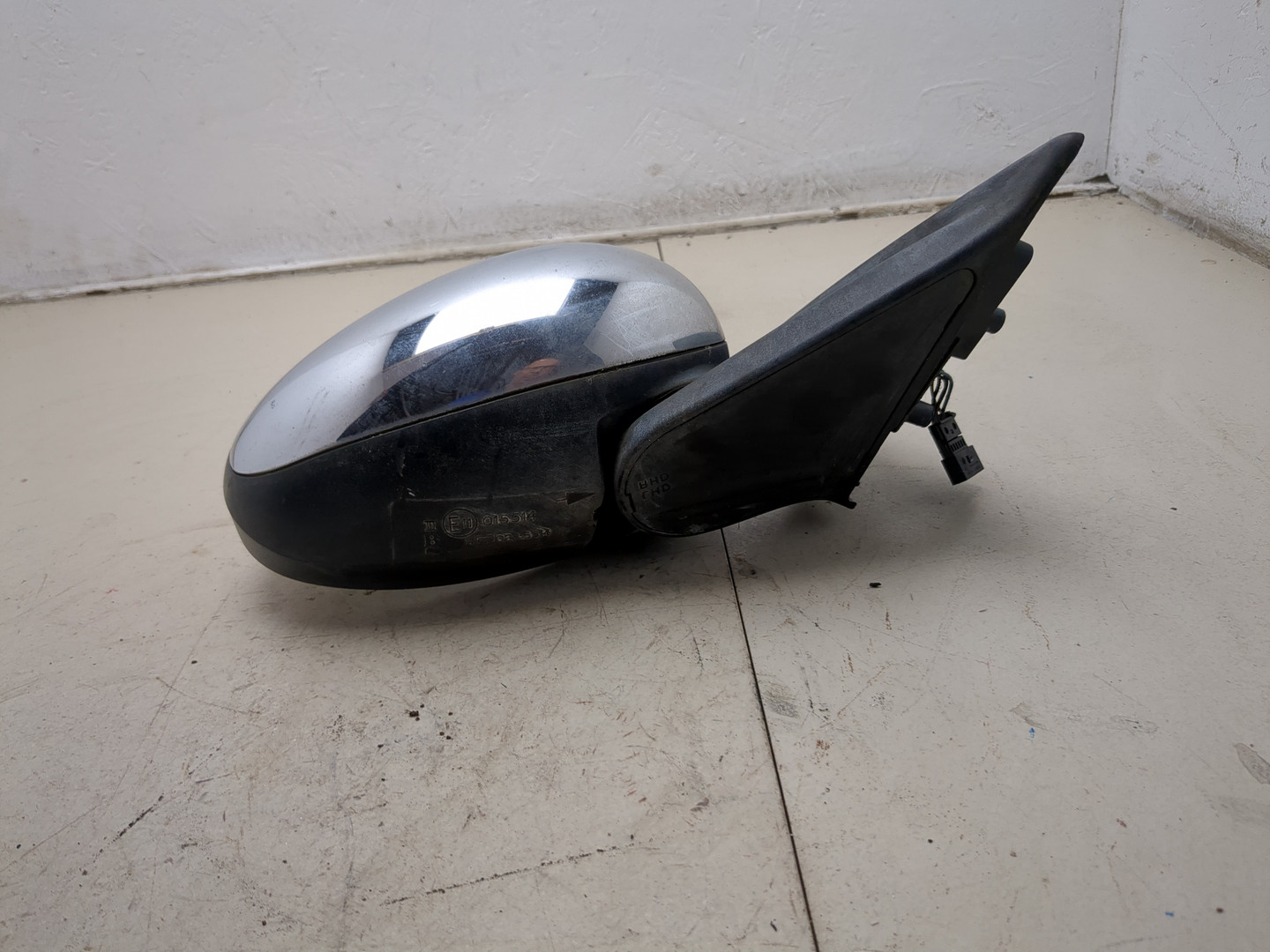 Зеркало правое электрическое