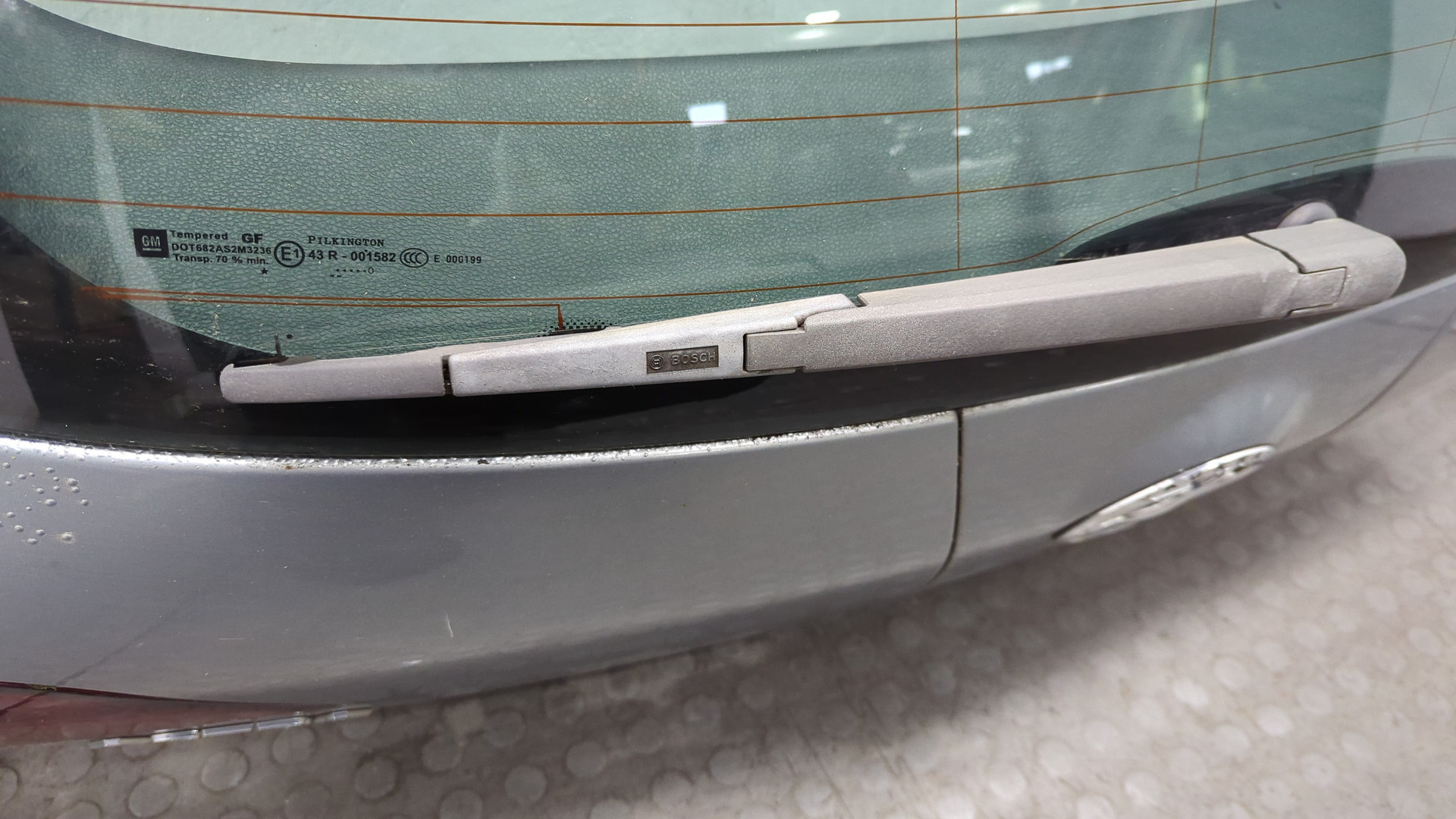 Дверь багажника