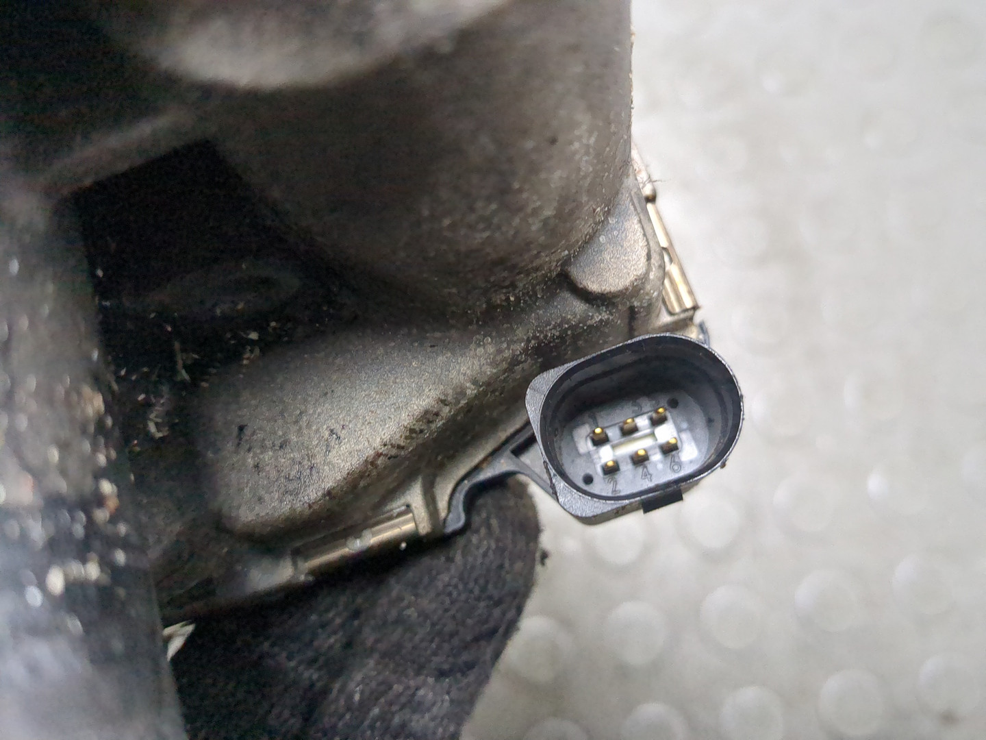 Заслонка дроссельная электрическая