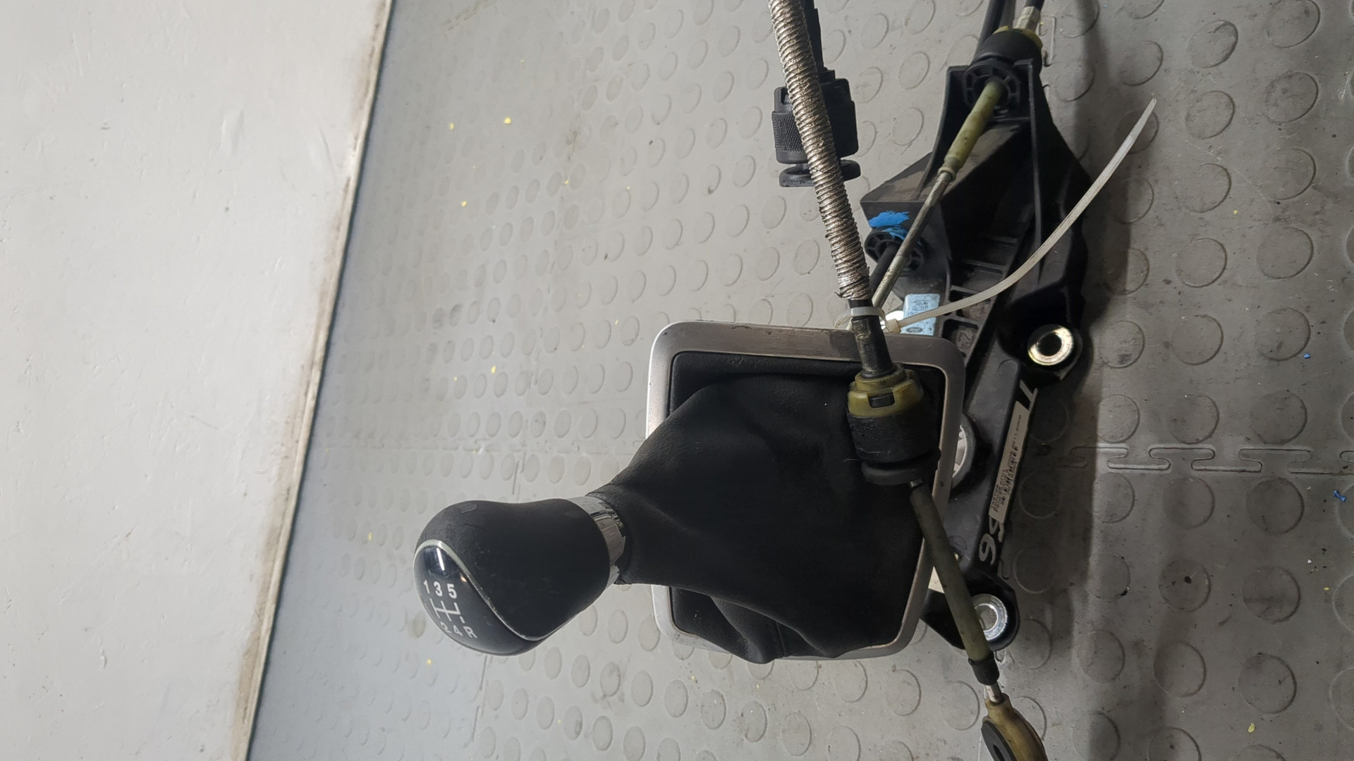 Кулиса МКПП / АКПП