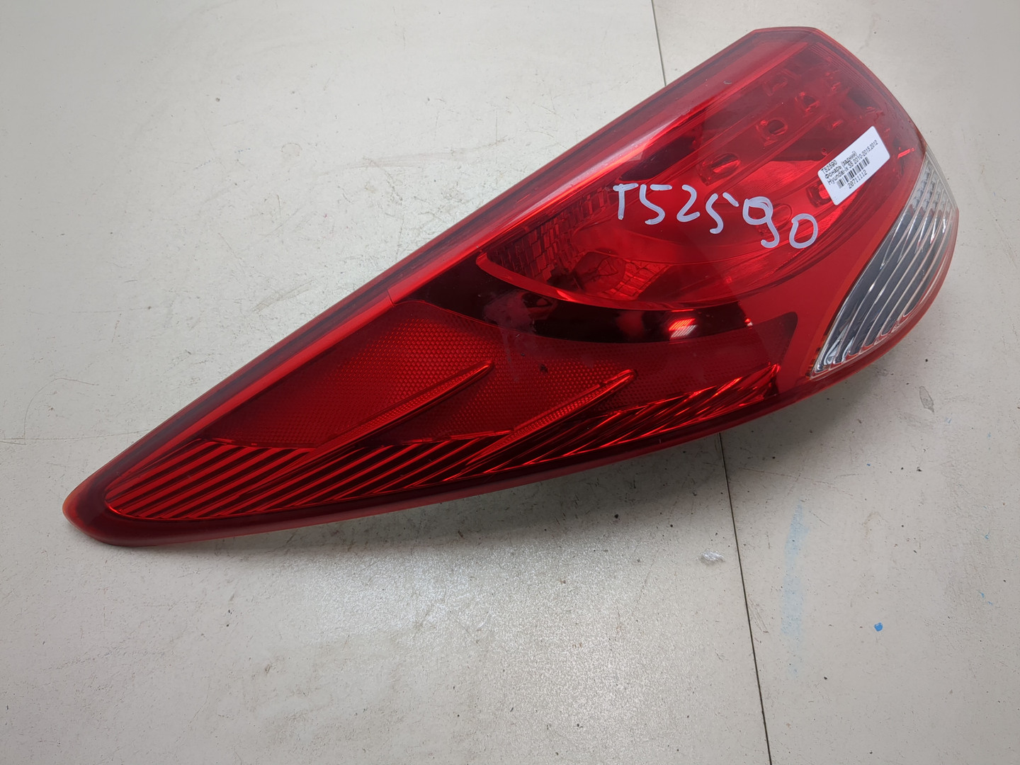 Фонарь задний левый