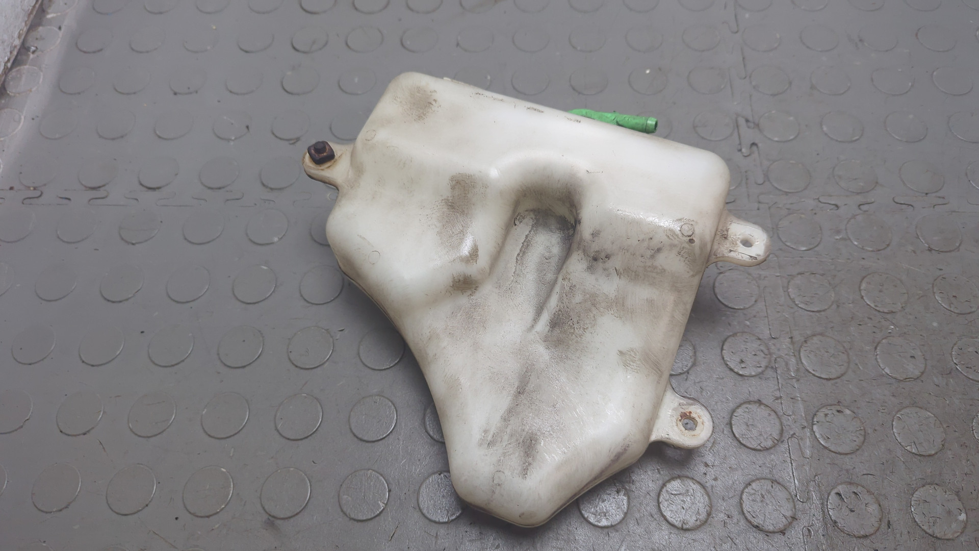 Бачок расширительный