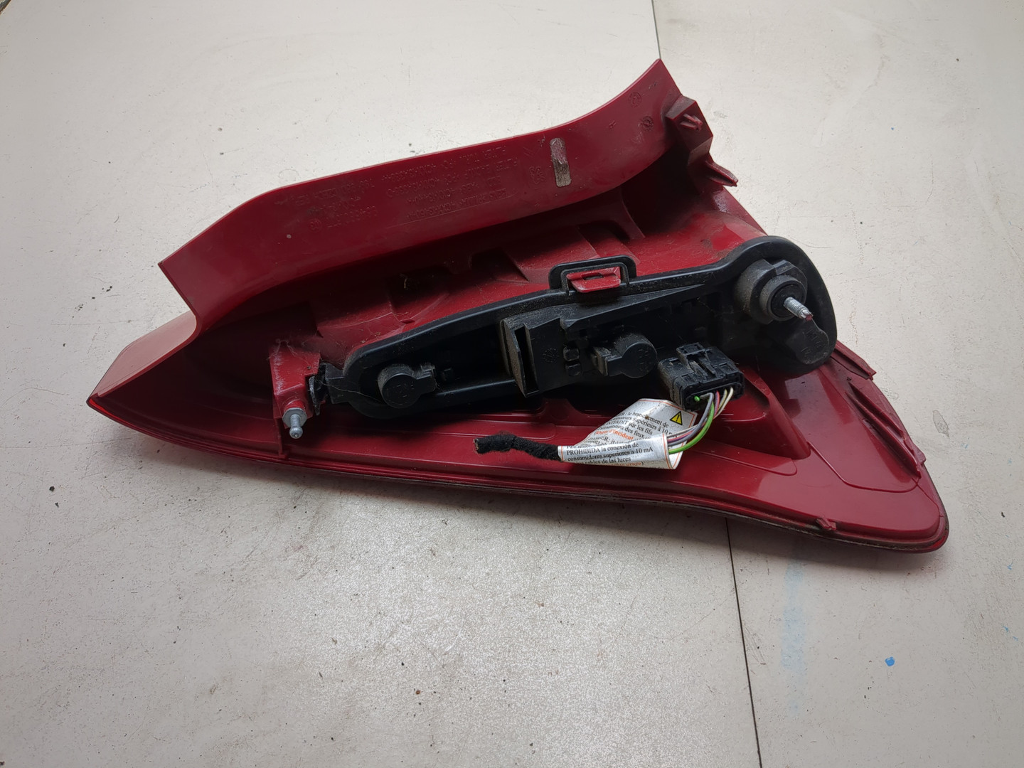 Фонарь задний правый