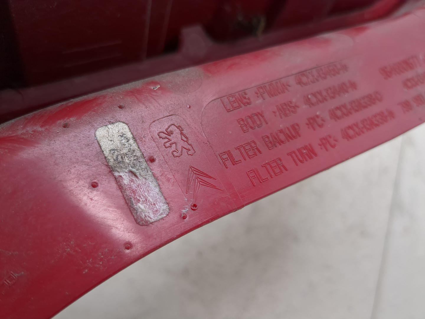 Фонарь задний правый