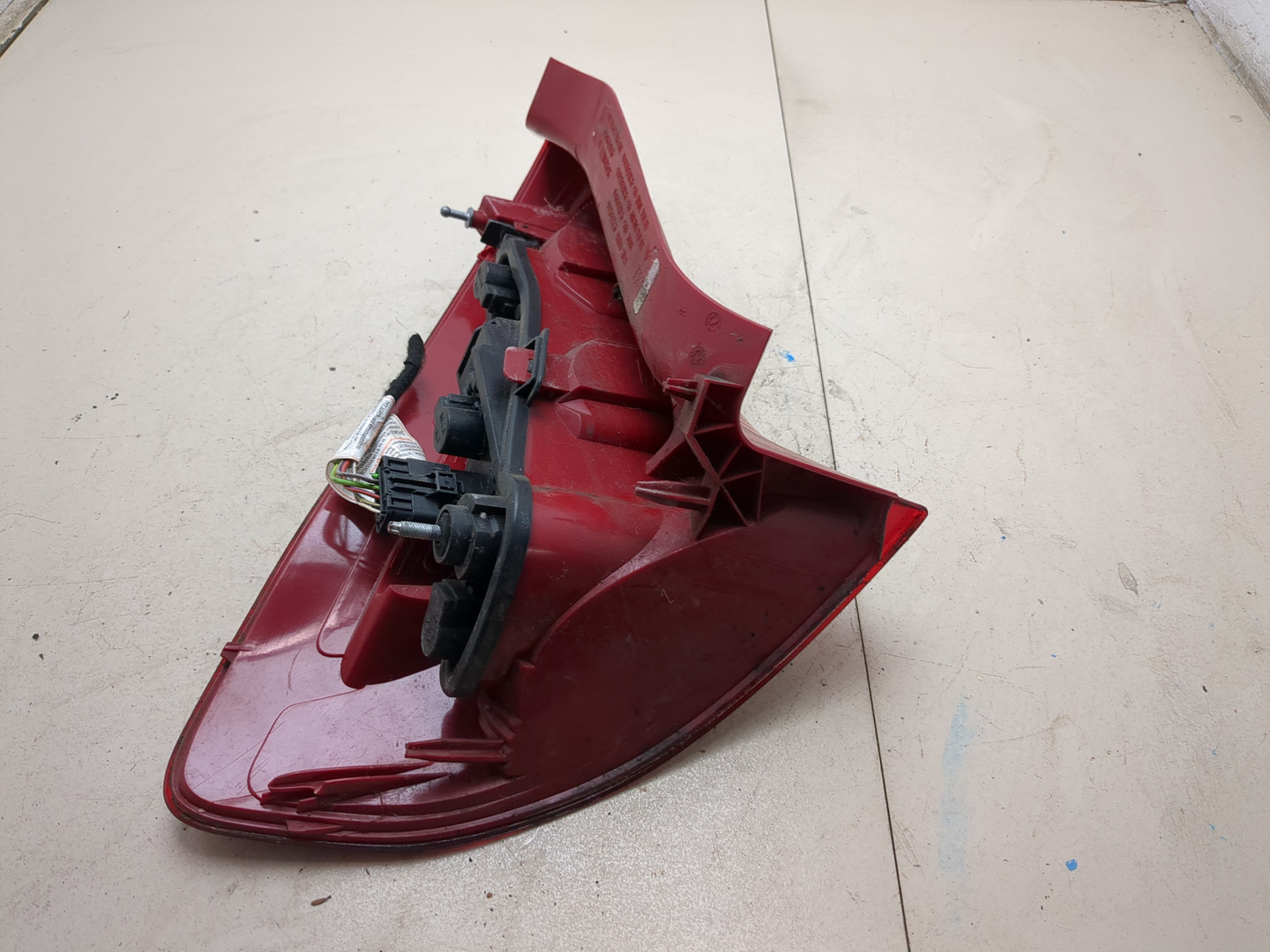 Фонарь задний правый