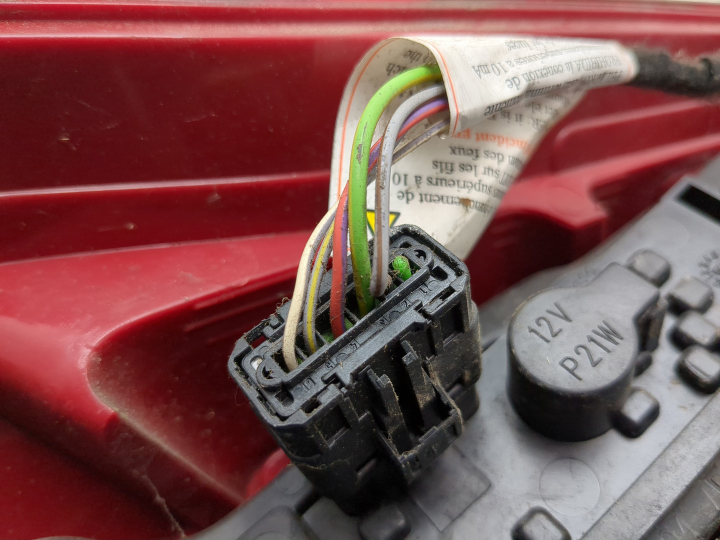 Фонарь задний правый