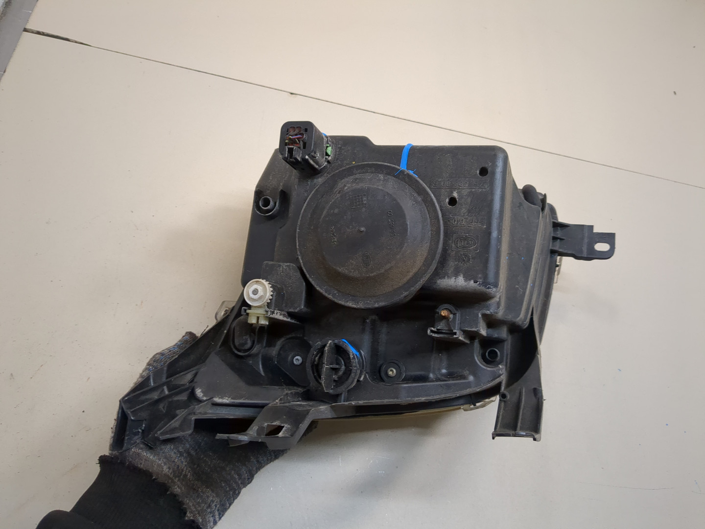 Фара правая