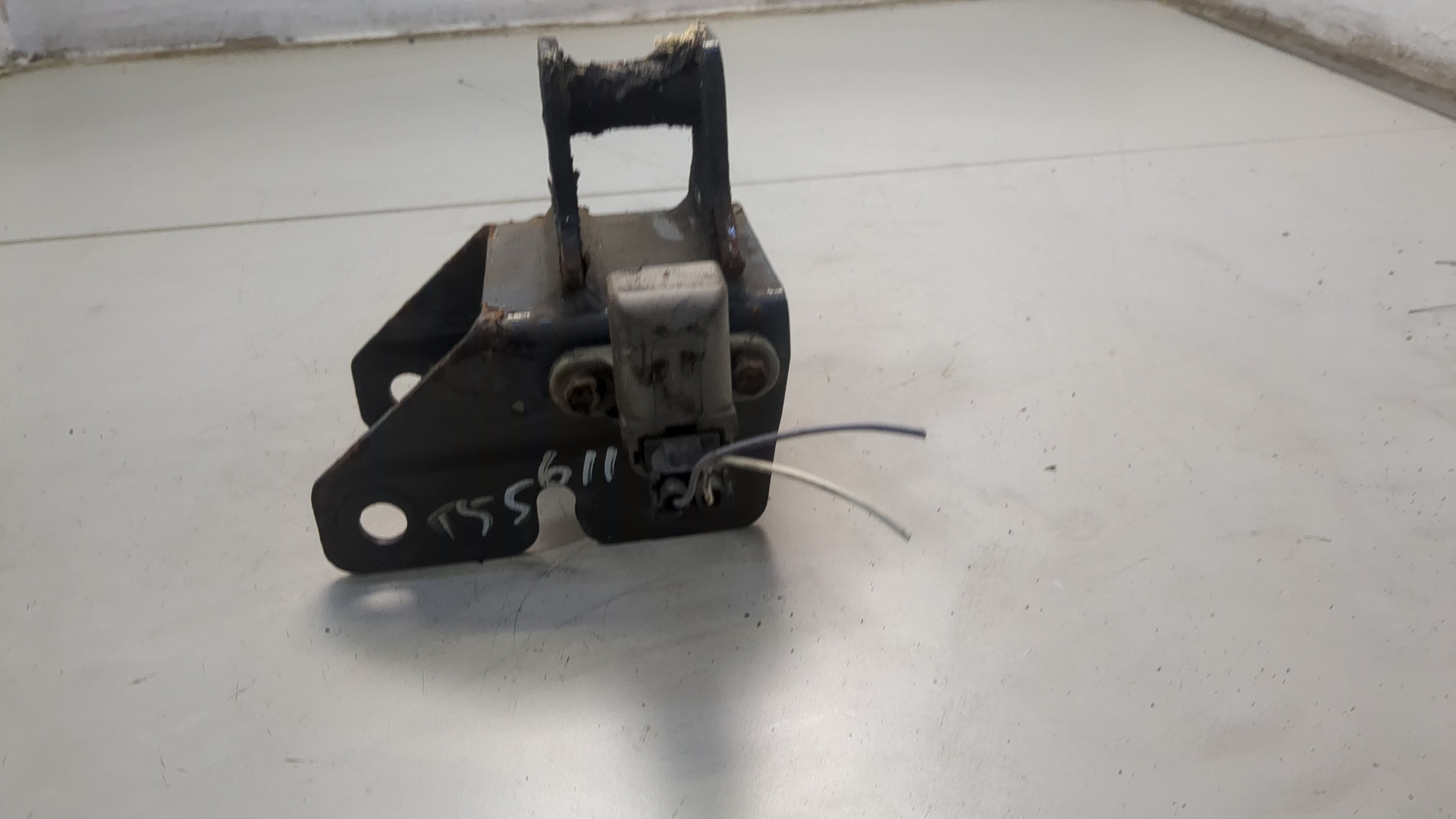 Замок кабины