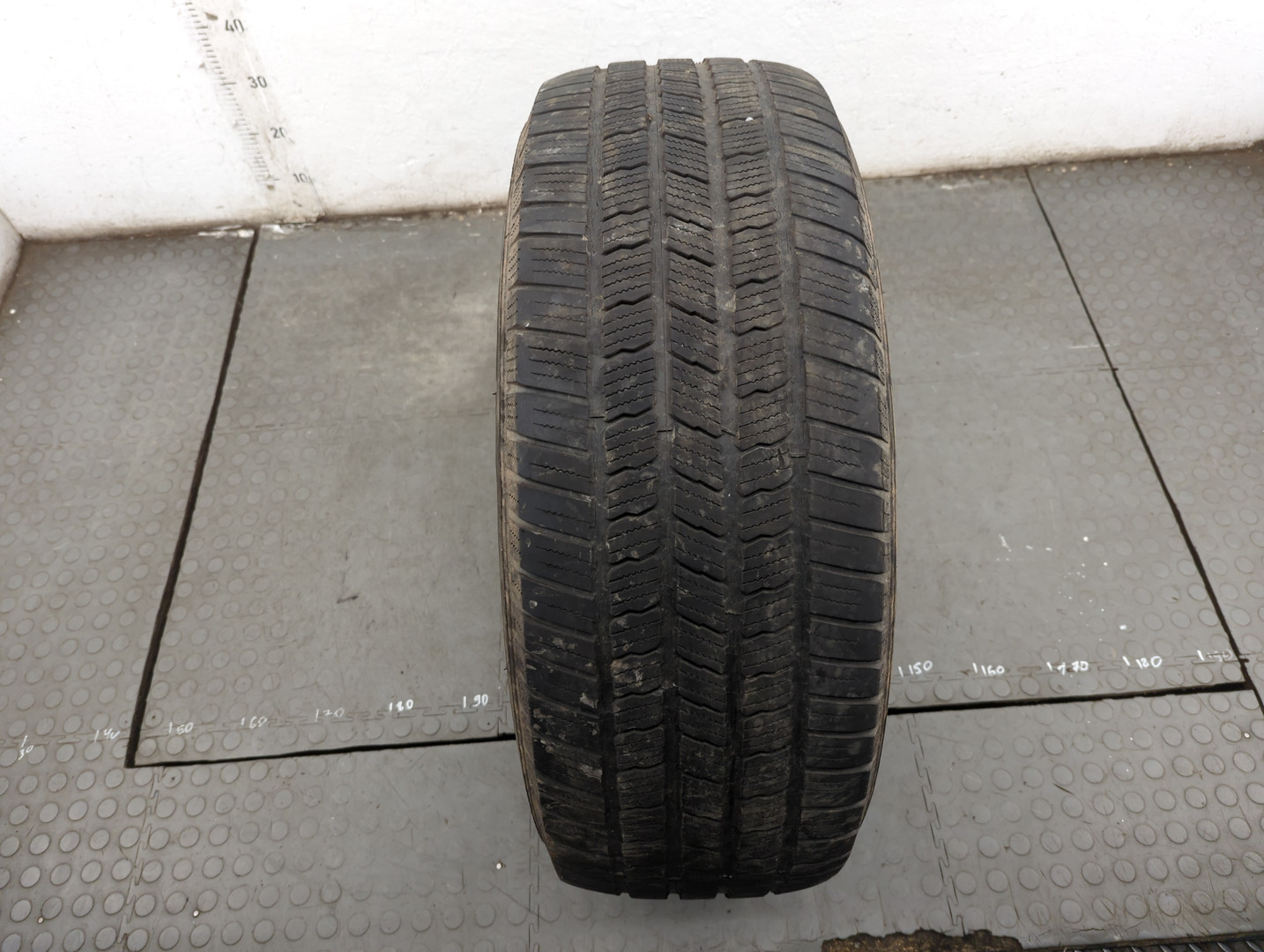 Шины комплект (4 шт.)