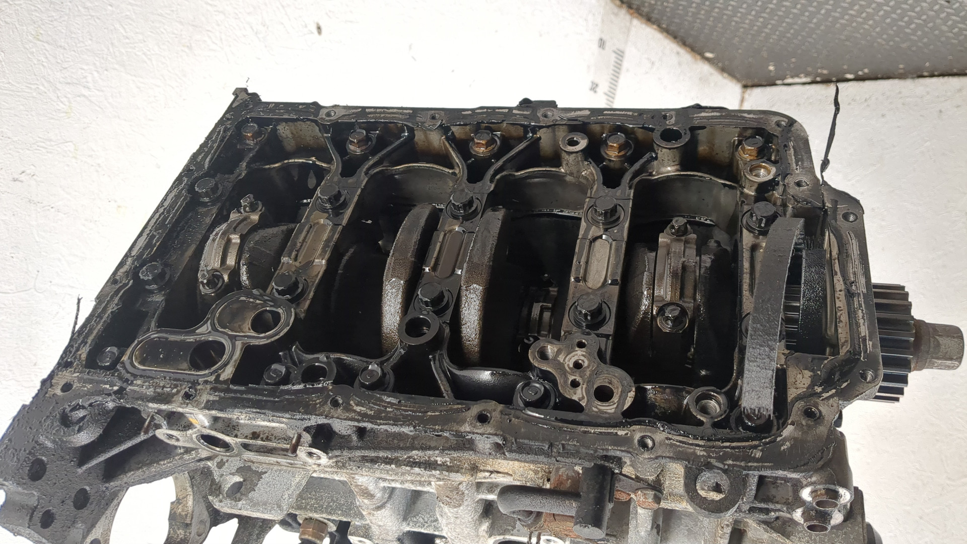 Блок двигателя