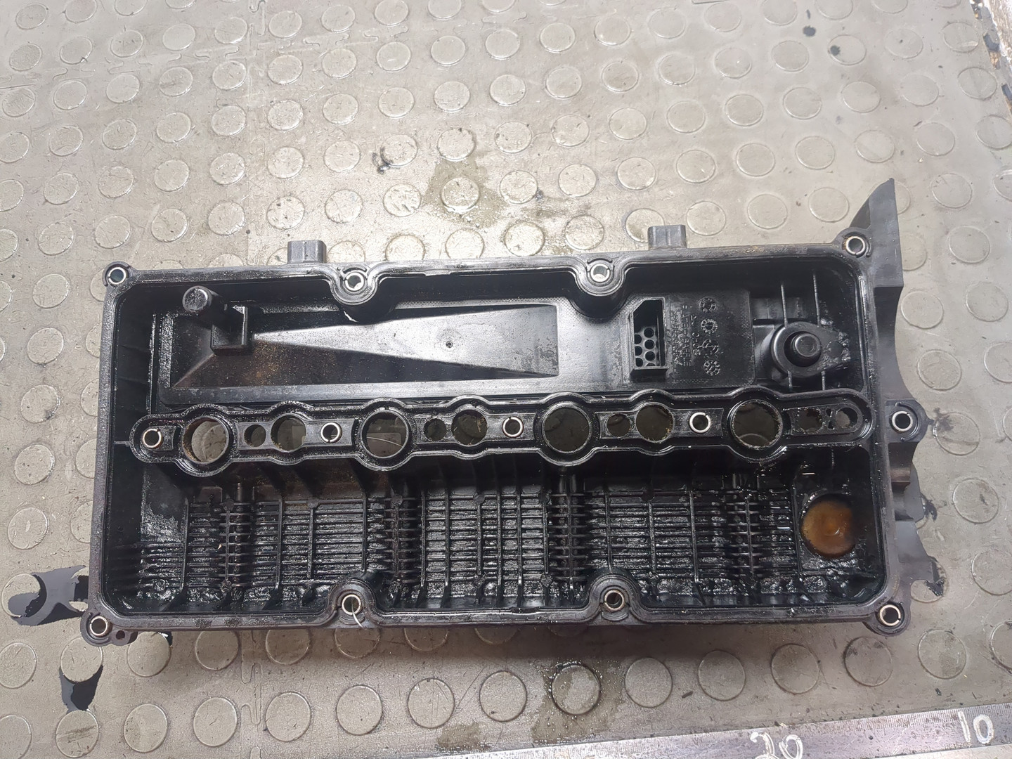 Крышка клапанная ГБЦ