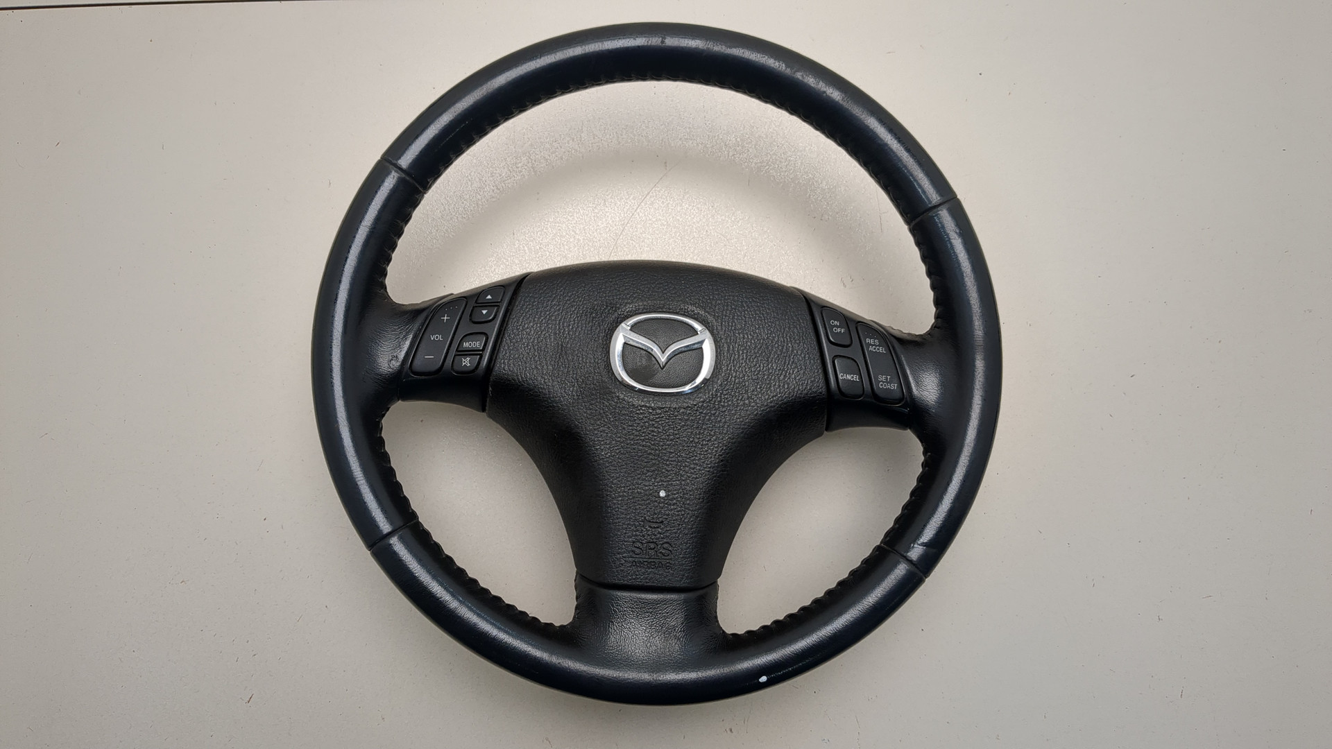 Рулевое колесо (руль)