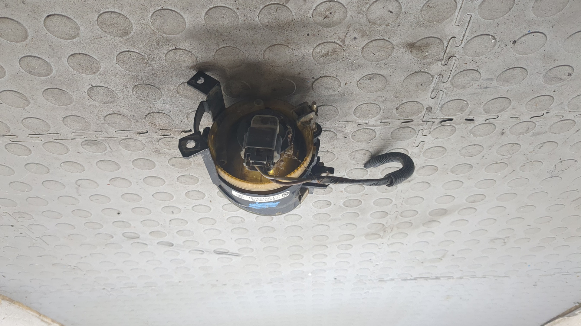 Фара противотуманная правая