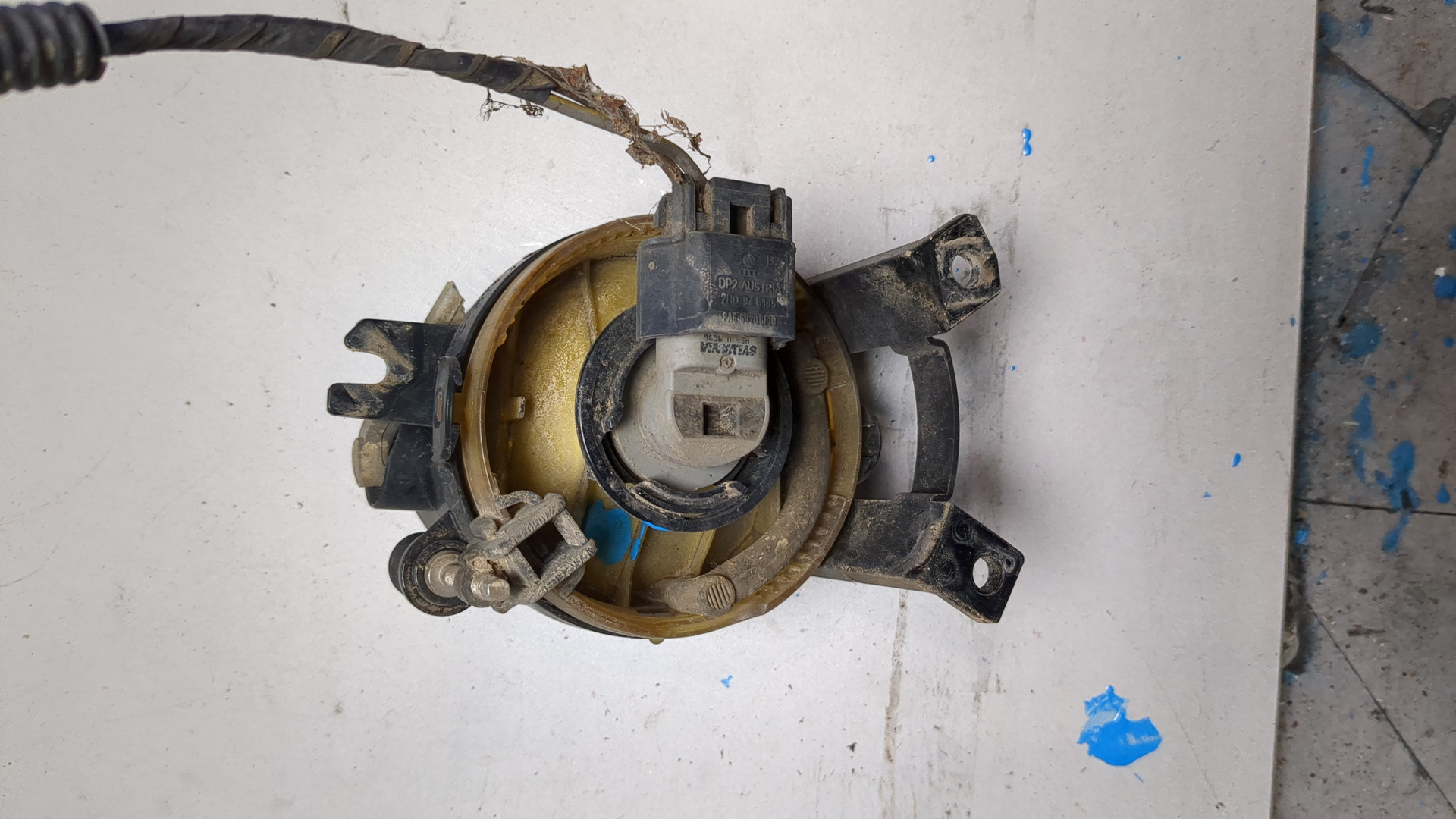 Фара противотуманная правая