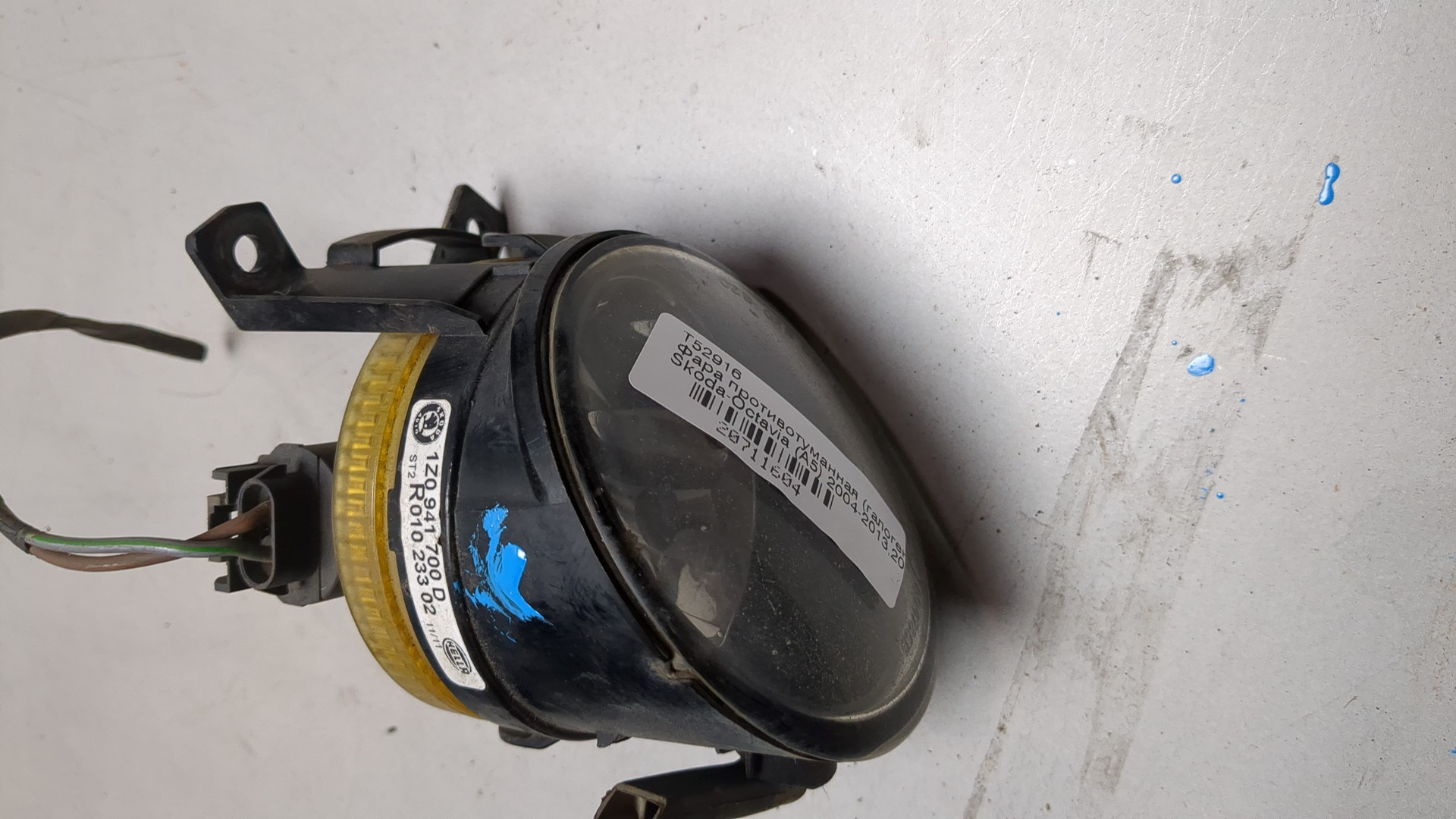 Фара противотуманная левая