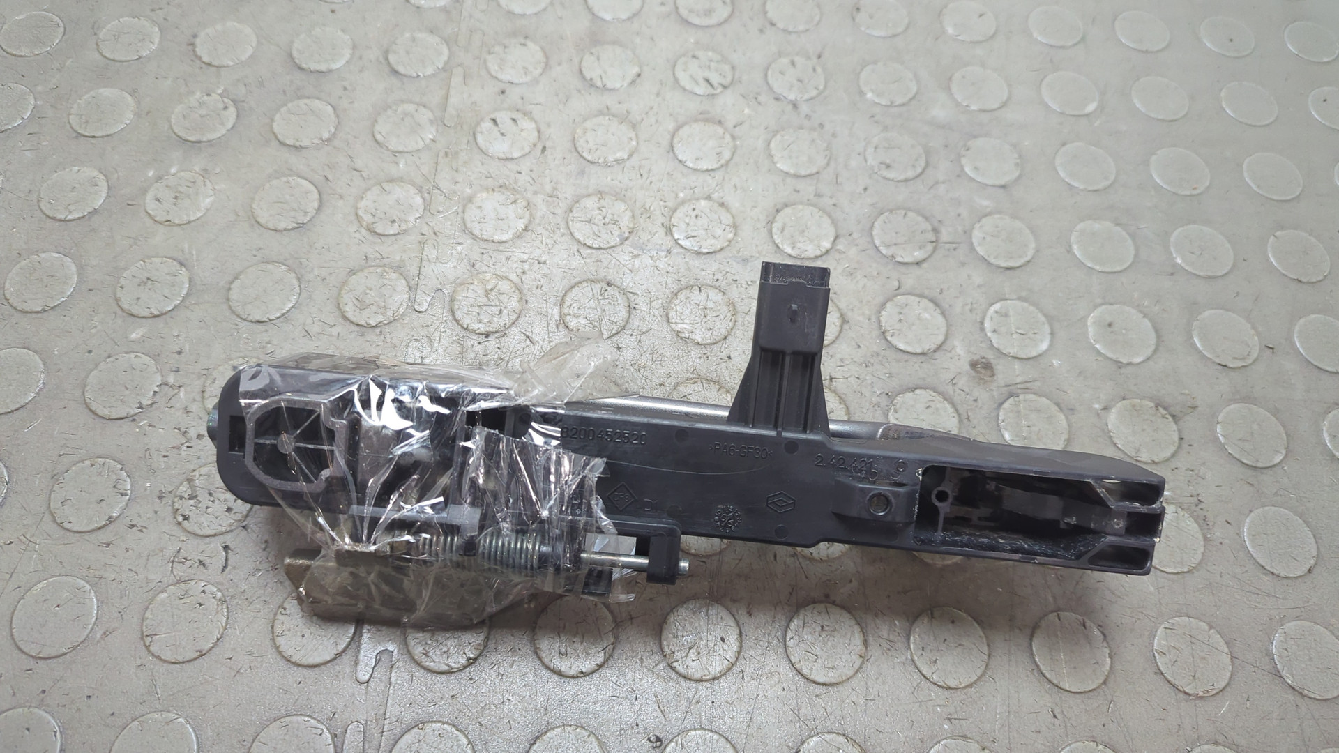 Ручка двери наружная