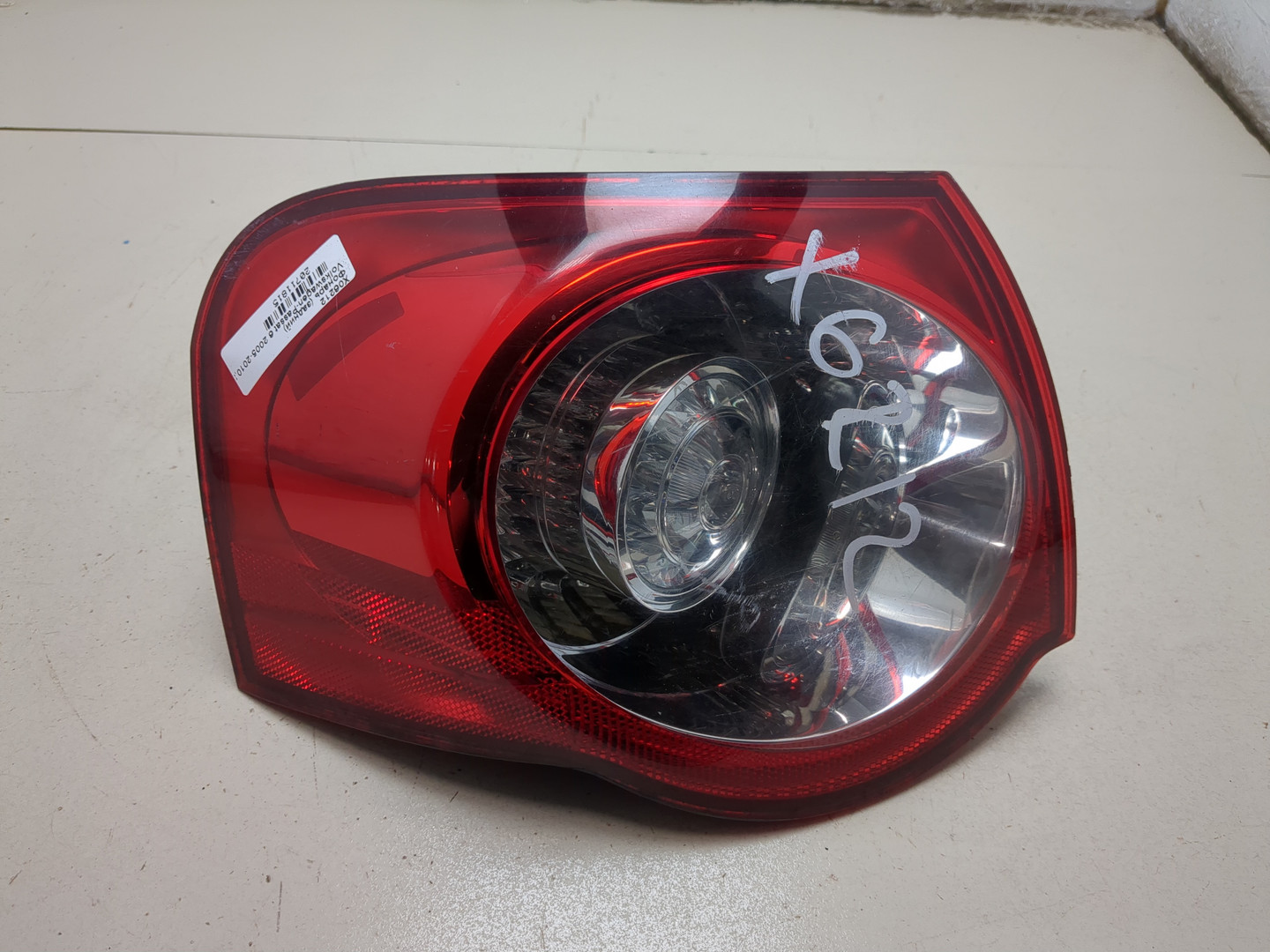 Фонарь задний левый